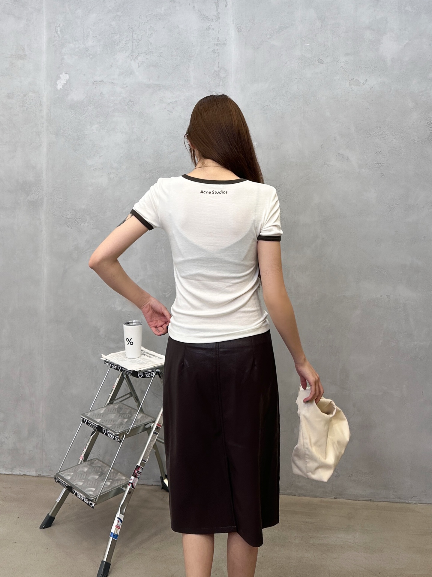 Acne ｜ 新款短袖t，品牌经典前后印花工艺，成衣洗水固色工艺，进口莱赛尔羊毛面料，撞色螺纹款式设计，