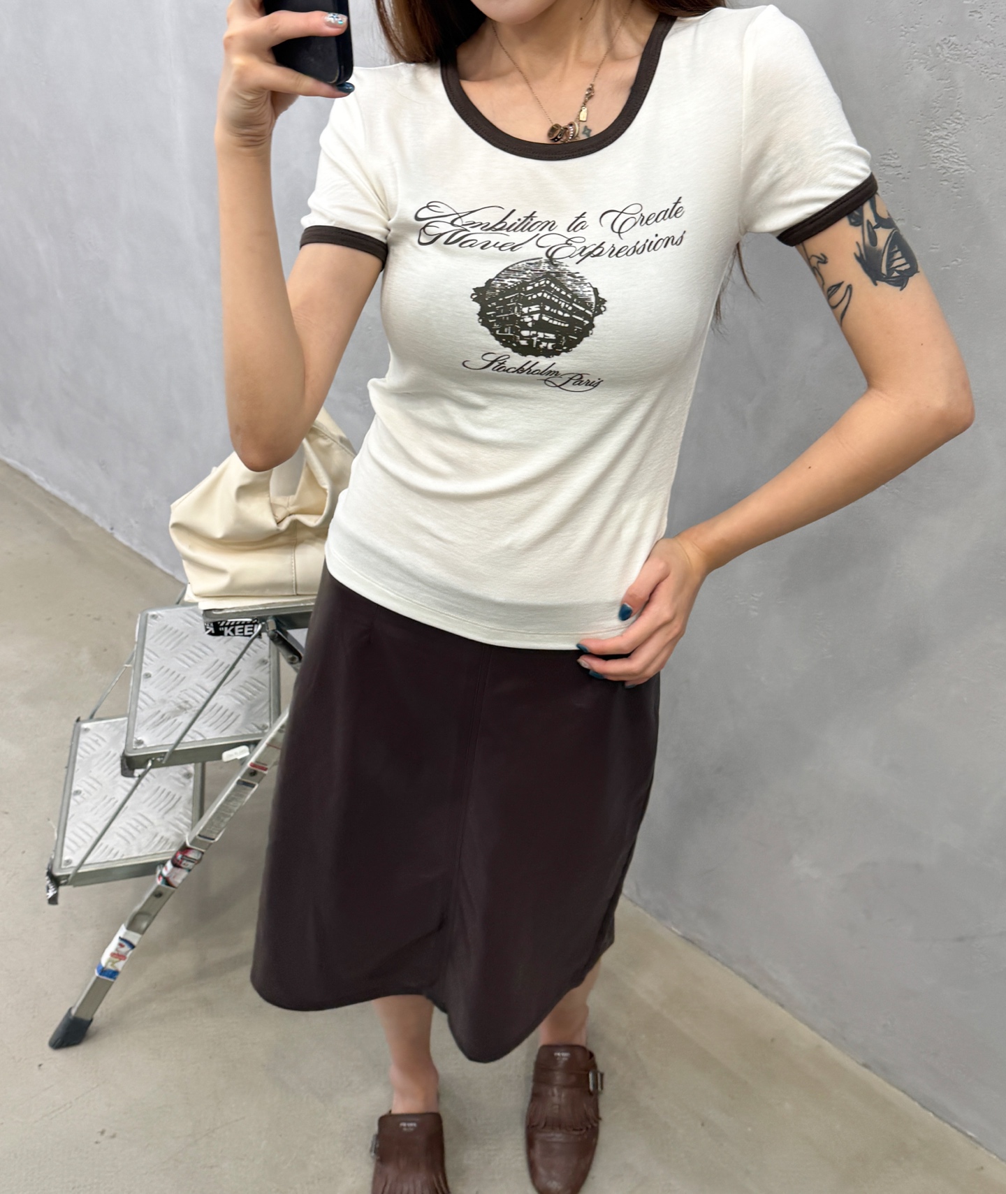 Acne ｜ 新款短袖t，品牌经典前后印花工艺，成衣洗水固色工艺，进口莱赛尔羊毛面料，撞色螺纹款式设计，