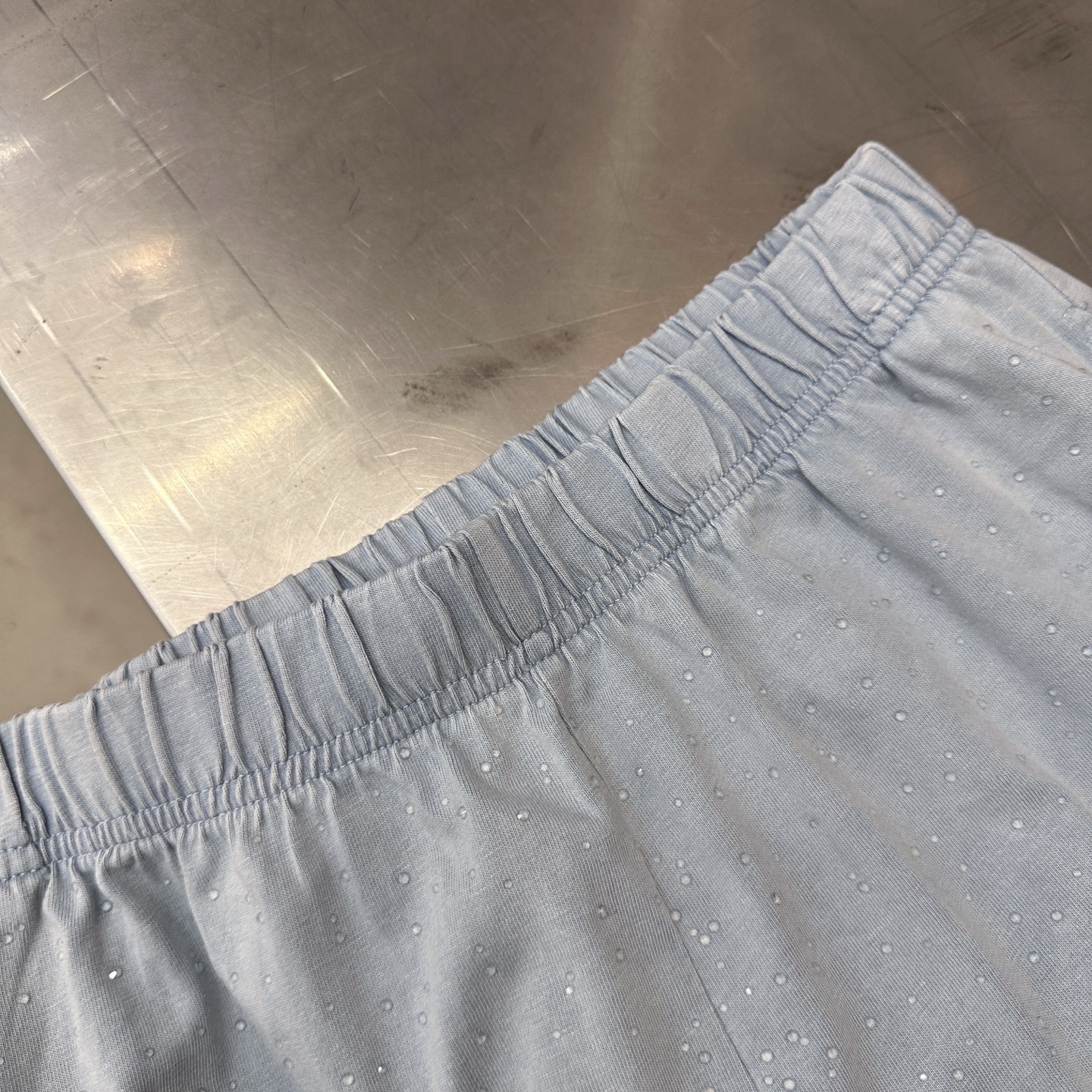 大王 ｜ 新款休闲裤，品牌经典刺绣标加成衣洗水炒色全身烫钻工艺，休闲时尚，尺码sml