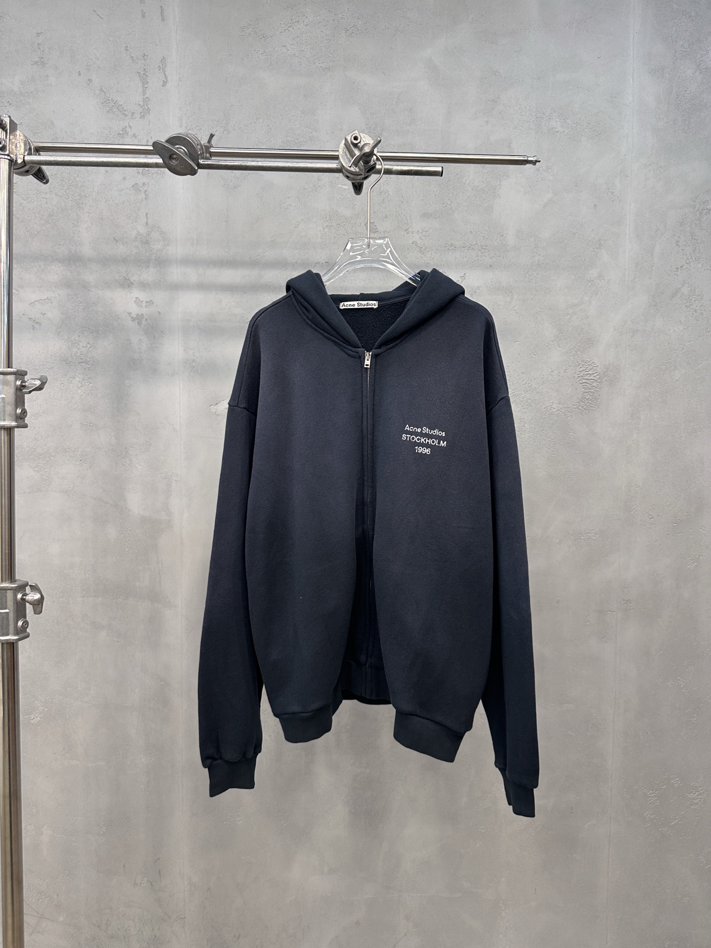 Acne ｜ 新款卫衣开衫，成衣洗水喷色加前后印花工艺，时尚休闲，尺码sml