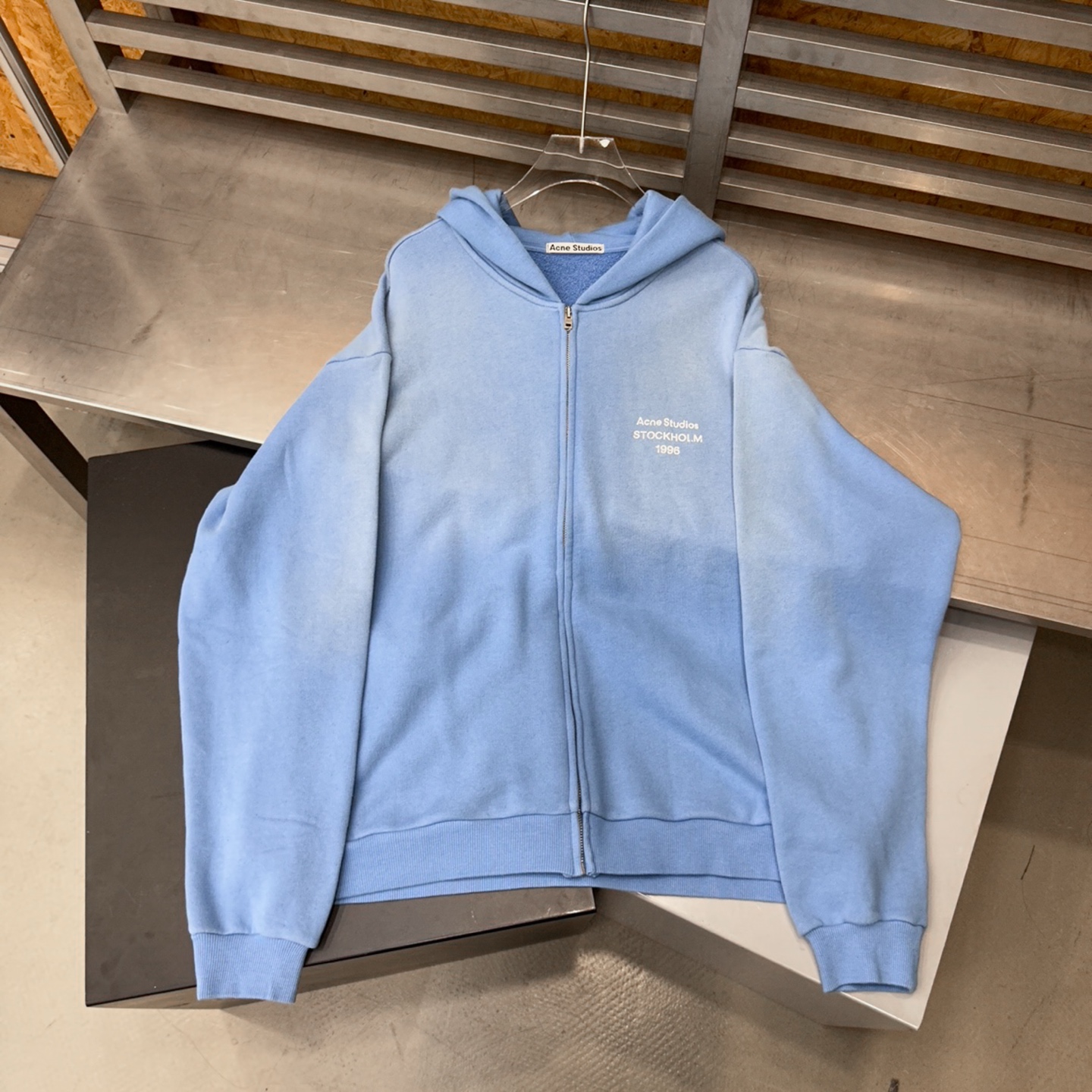 Acne ｜ 新款卫衣开衫，成衣洗水喷色加前后印花工艺，时尚休闲，尺码sml