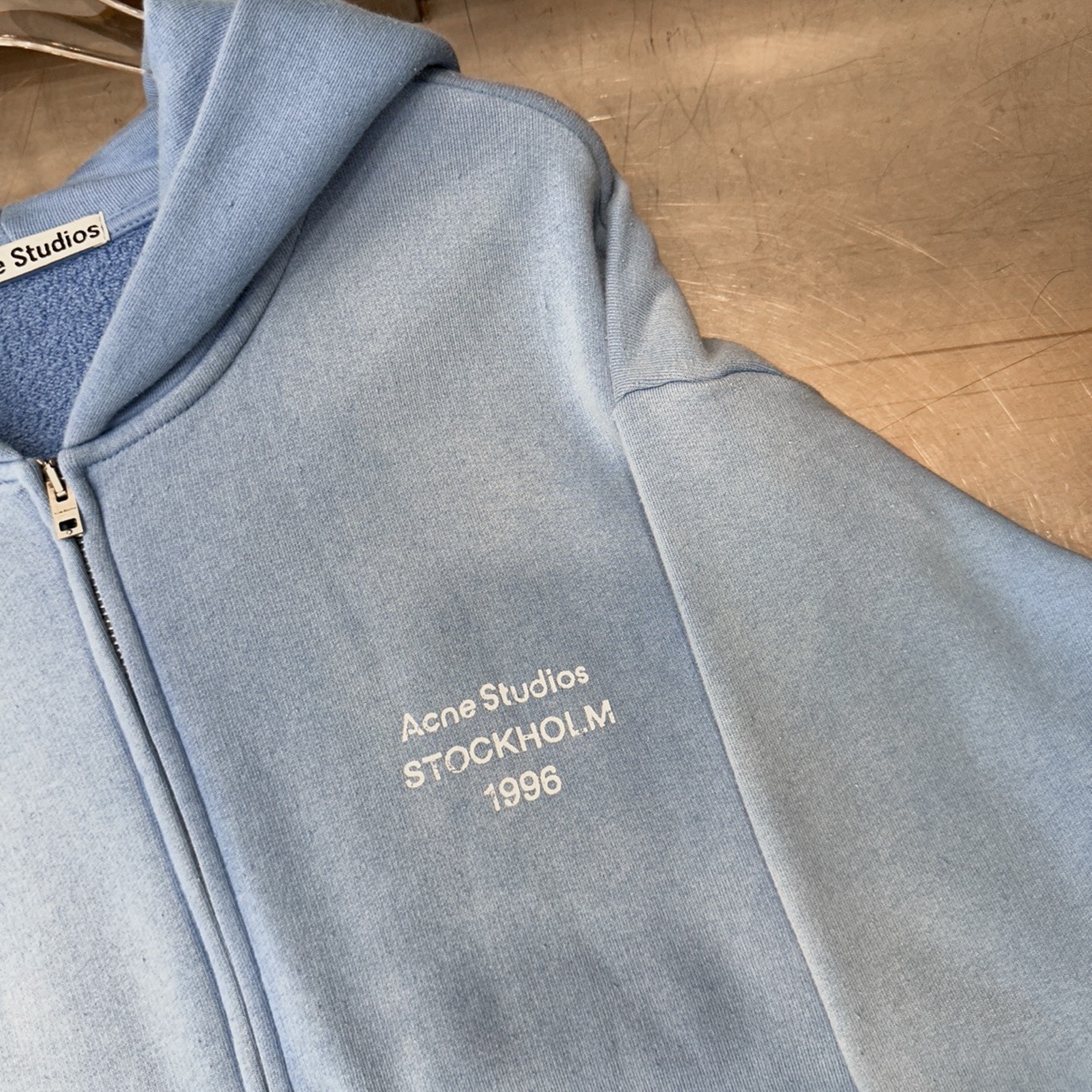 Acne ｜ 新款卫衣开衫，成衣洗水喷色加前后印花工艺，时尚休闲，尺码sml