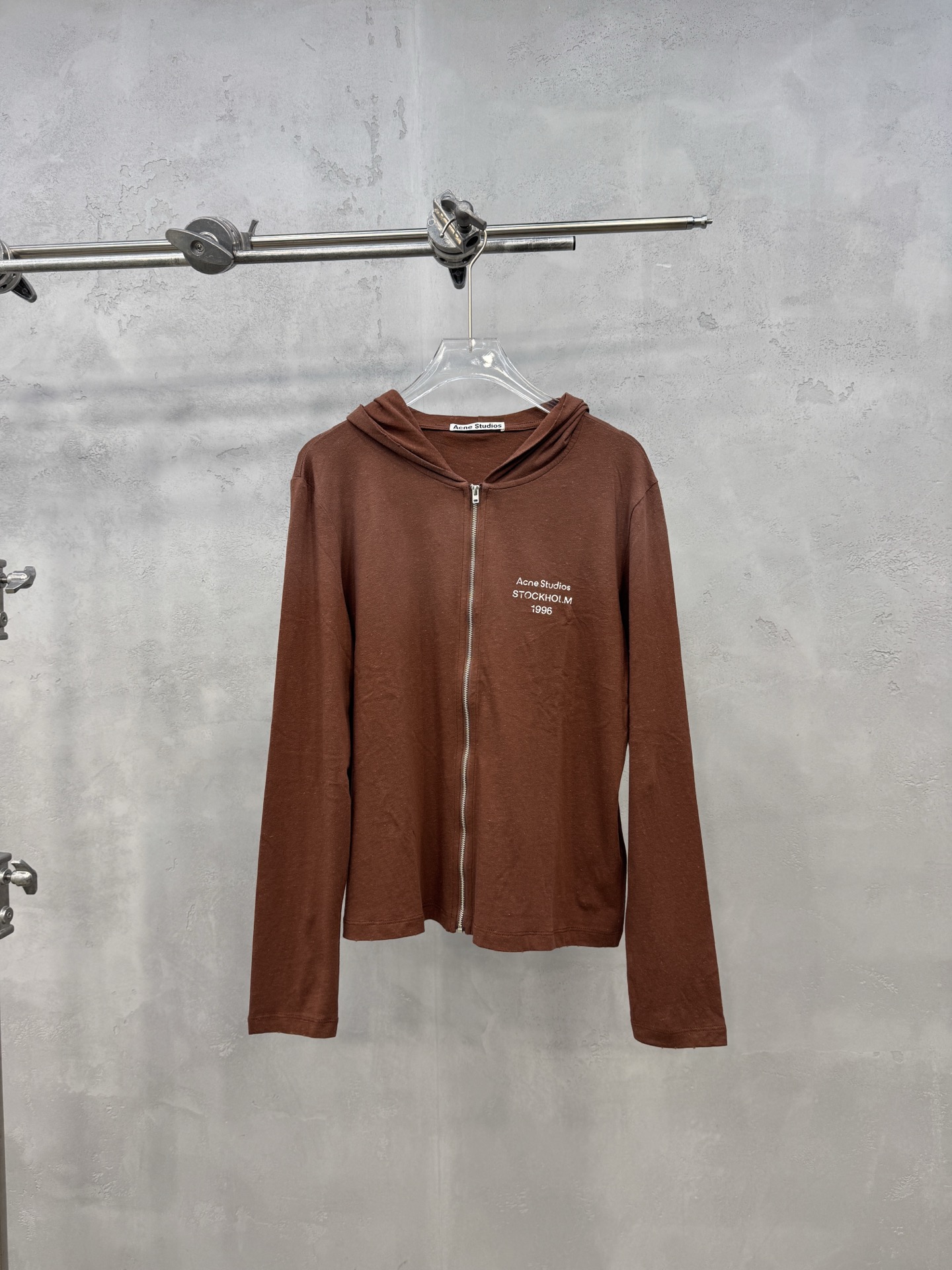 Acne ｜ 新款卫衣开衫，品牌经典印花加成衣洗水吊磨喷色工艺，进口亚麻棉面料，休闲时尚，尺码sml