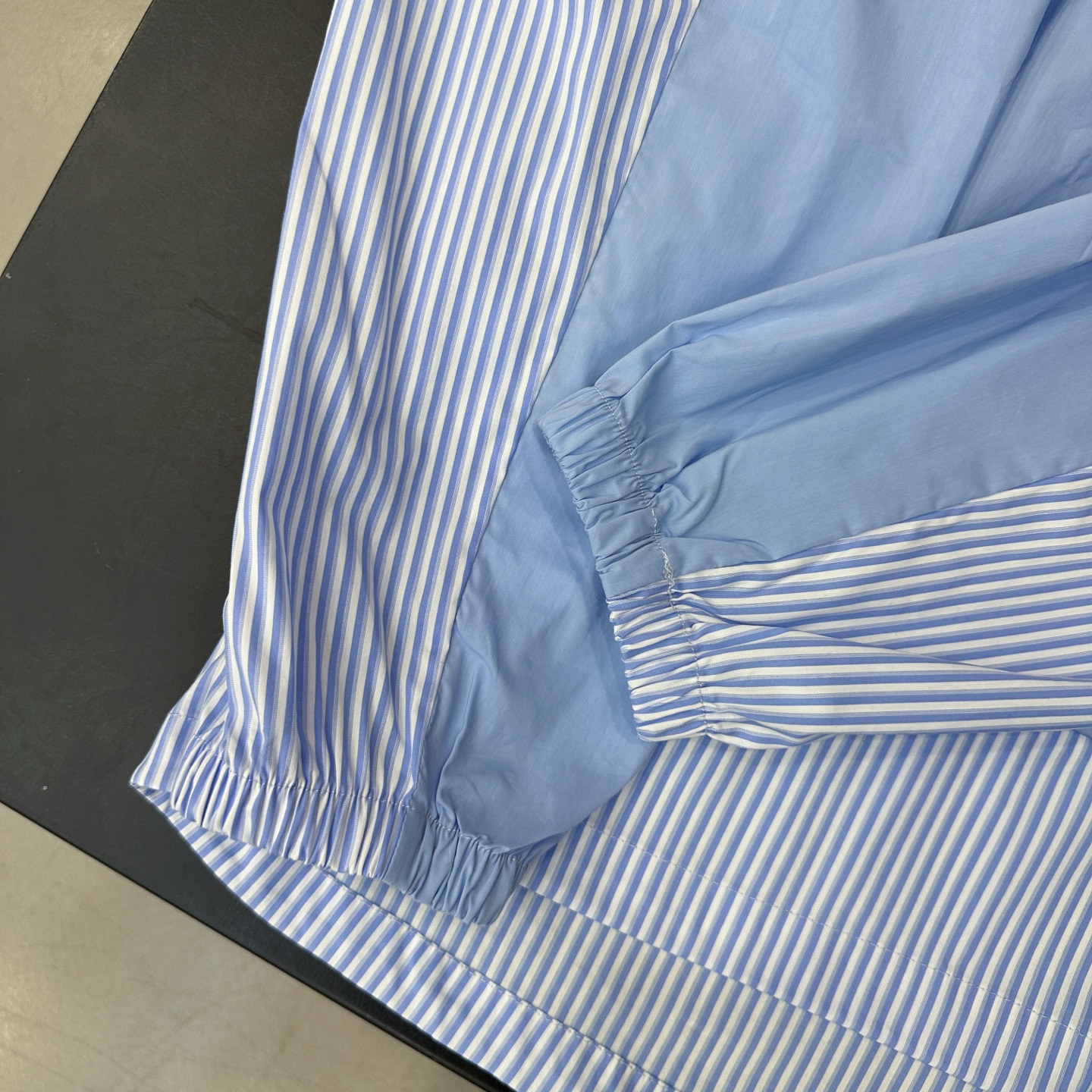 Acne ｜ 新款风衣外套，品牌经典印花标，特殊色织条纹面料拼接款式，时尚休闲，尺码sml