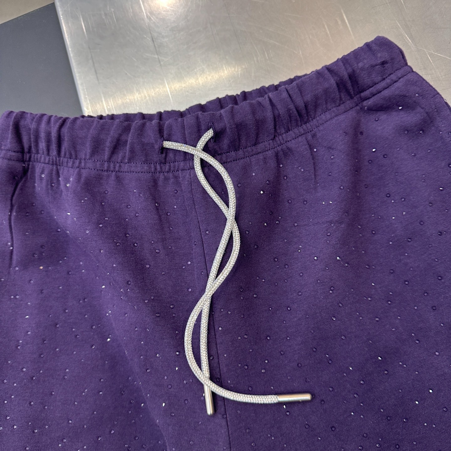 大王 ｜ 新款休闲裤，成衣洗水烫钻工艺加全钻抽绳，休闲时尚，尺码sml