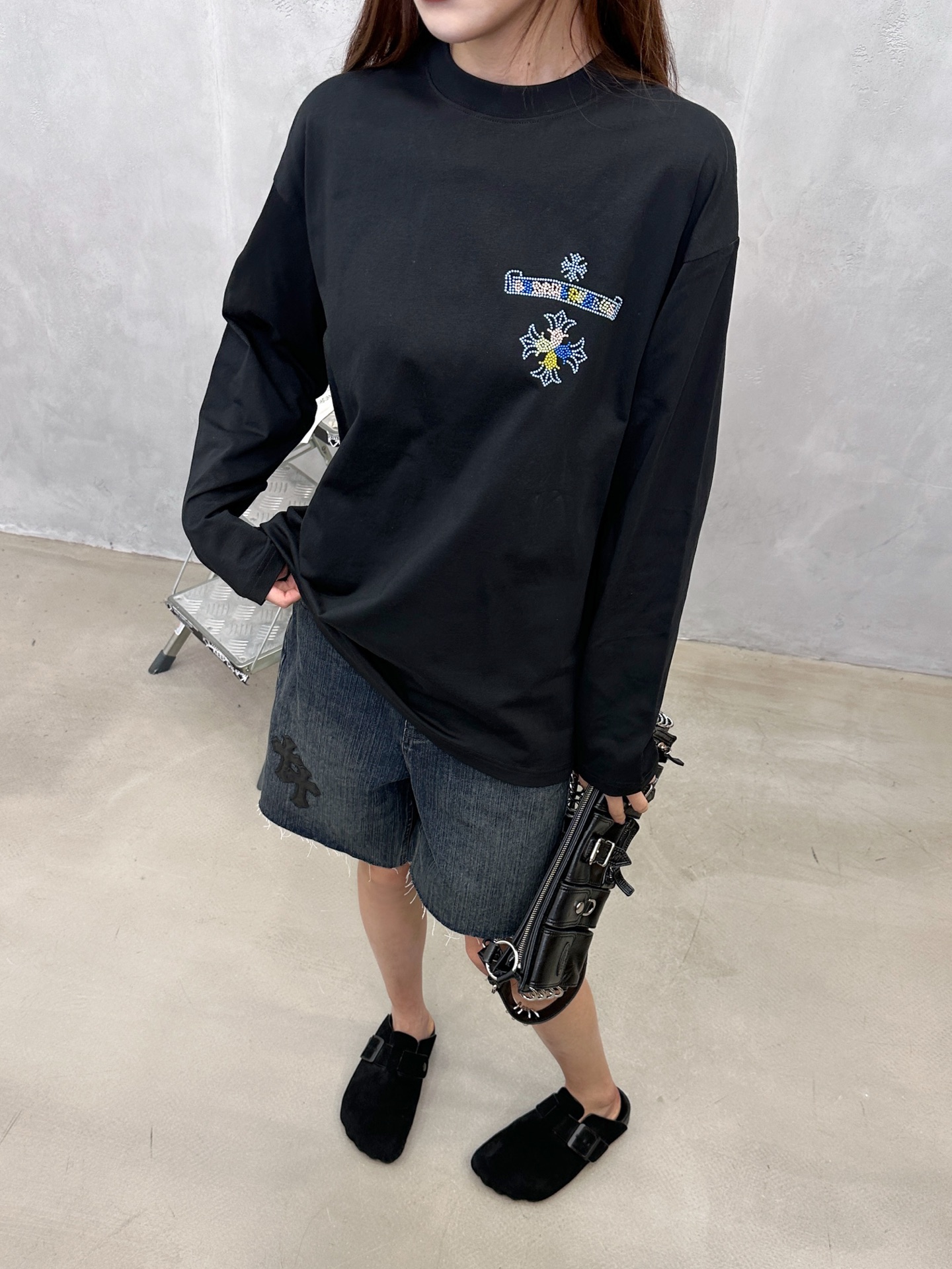 克罗心 ｜ 新款长袖t，品牌经典刺绣标，全身多处烫钻工艺，时尚休闲，尺码sml