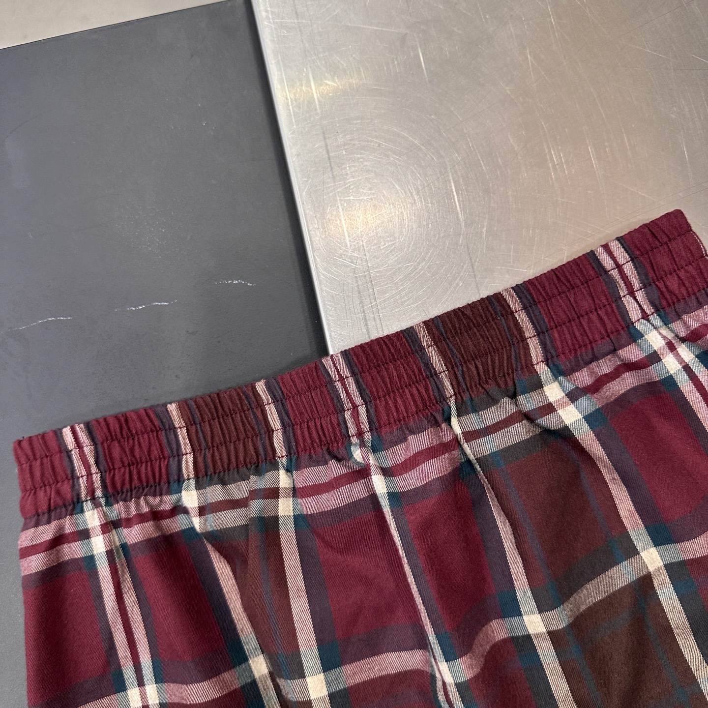 巴黎 ｜ 新款休闲半裙，品牌经典刺绣标，成衣洗水喷色工艺，全棉色织格纹面料，时尚休闲，尺码sml