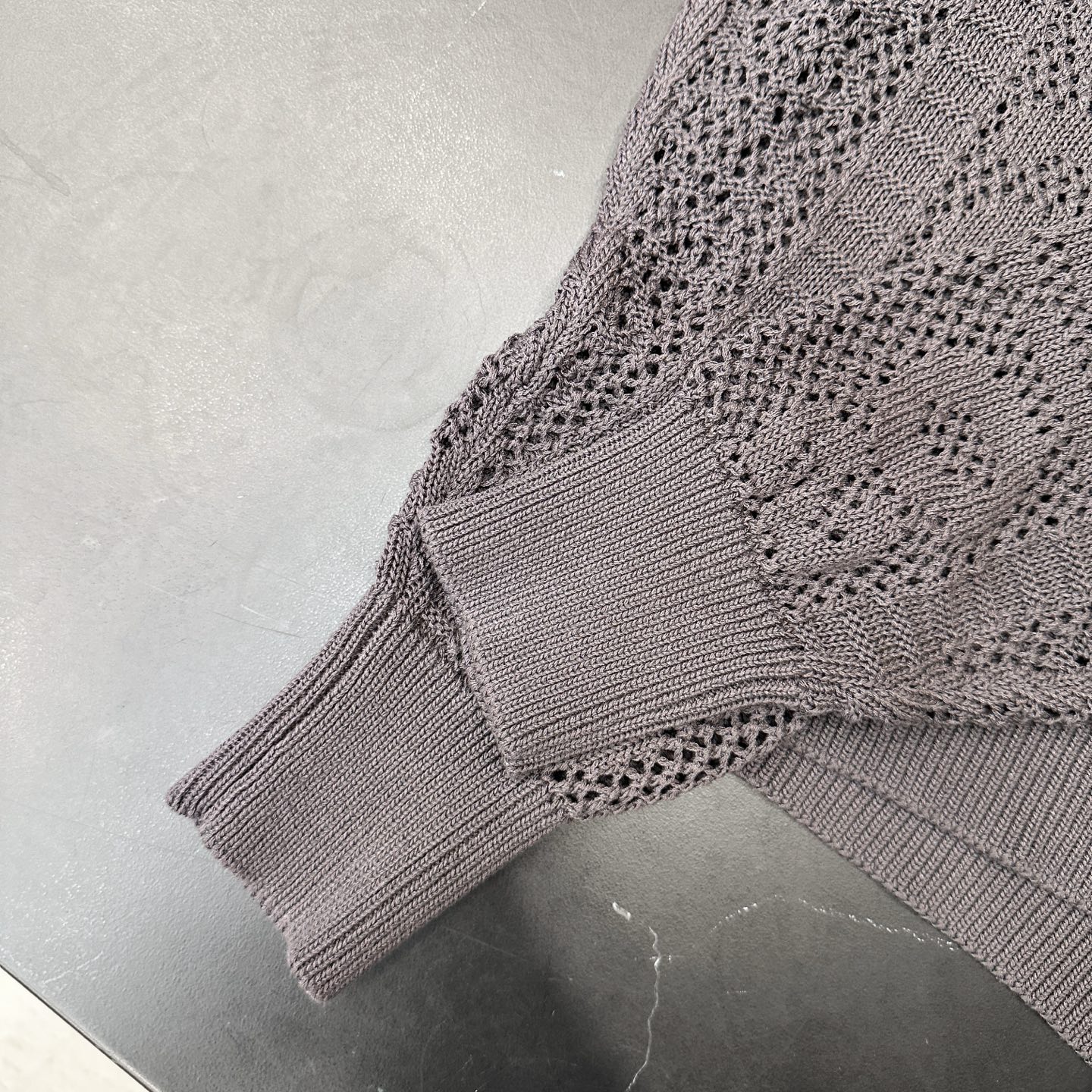 Acne ｜ 新款毛织开衫，品牌定织图案造型，休闲时尚，尺码sml