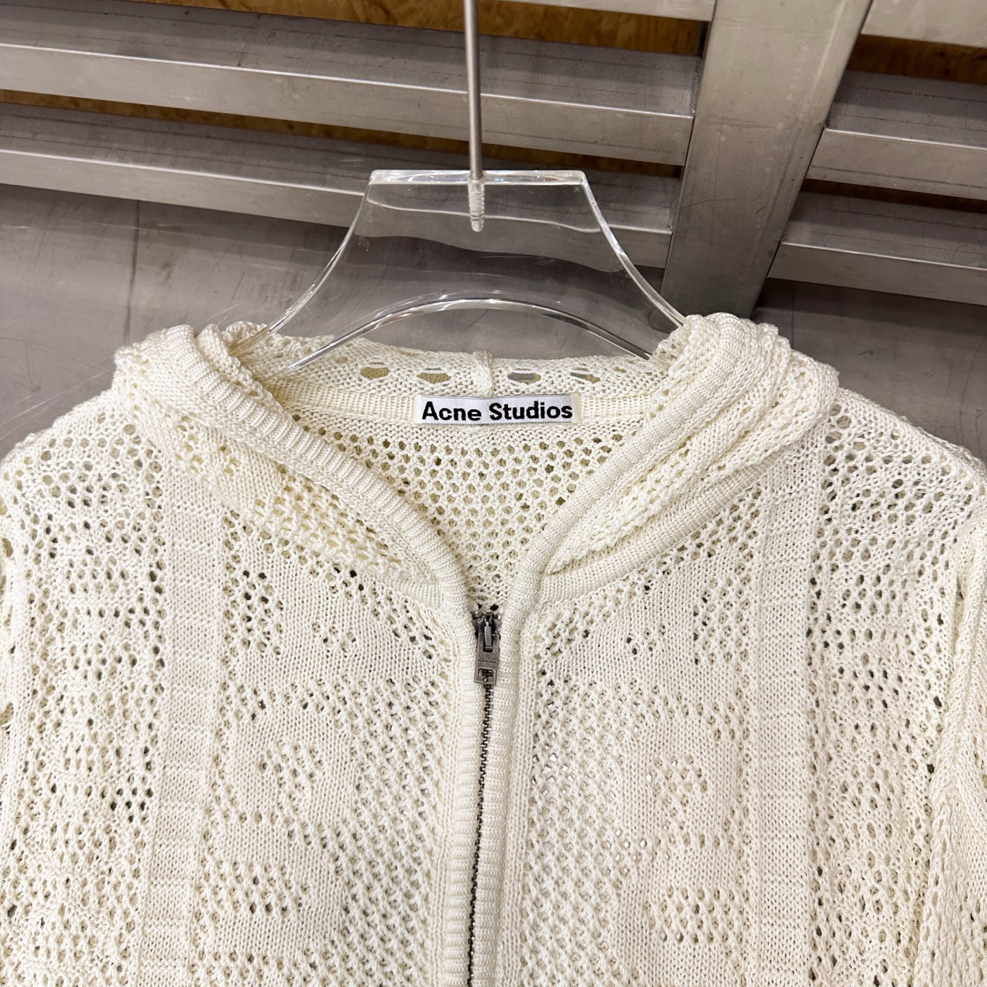 Acne ｜ 新款毛织开衫，品牌定织图案造型，休闲时尚，尺码sml
