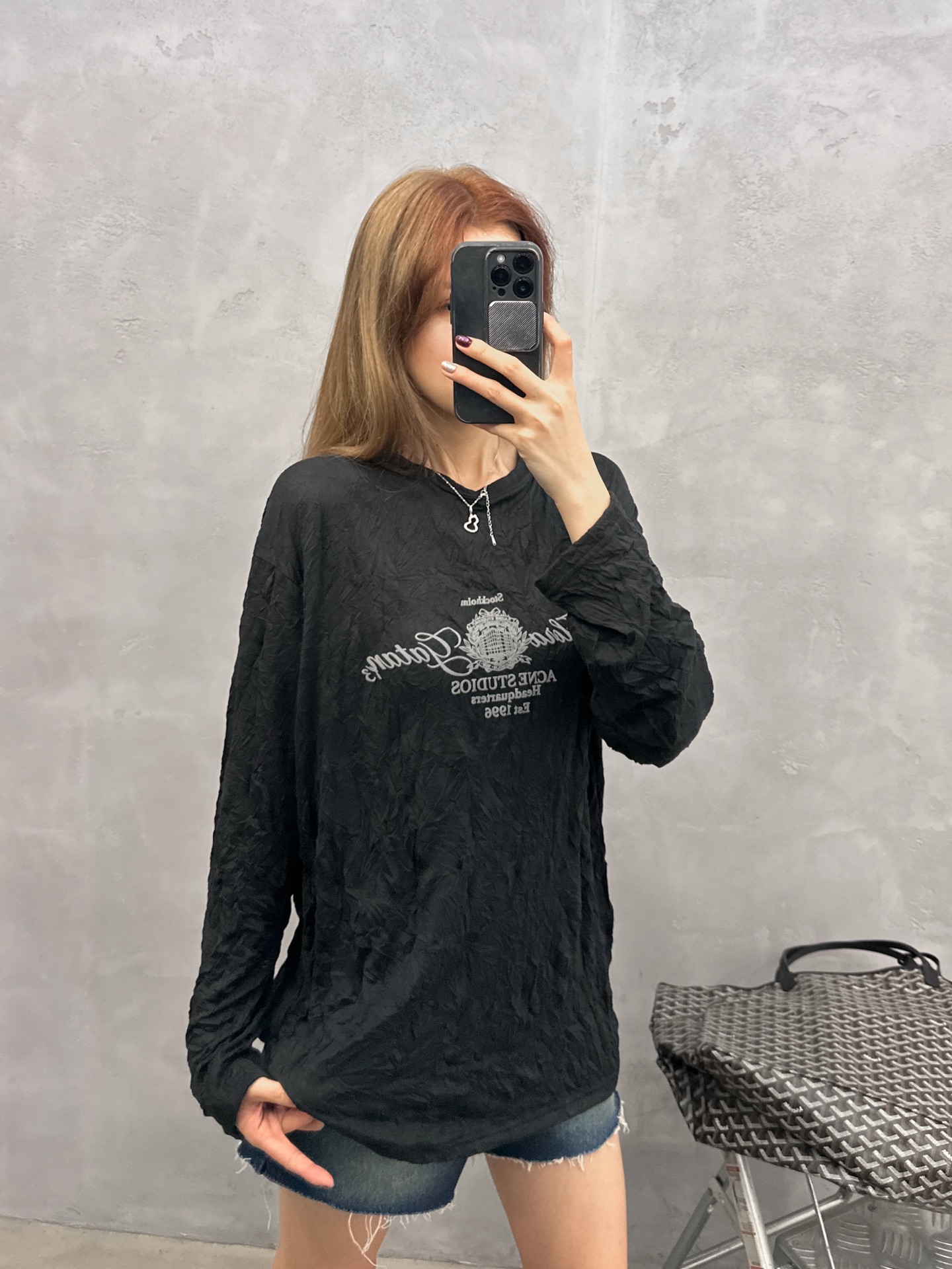 Acne ｜ 新款长袖t，成衣洗水压褶加植绒印花工艺，莱赛尔混纺面料，时尚休闲，尺码sml