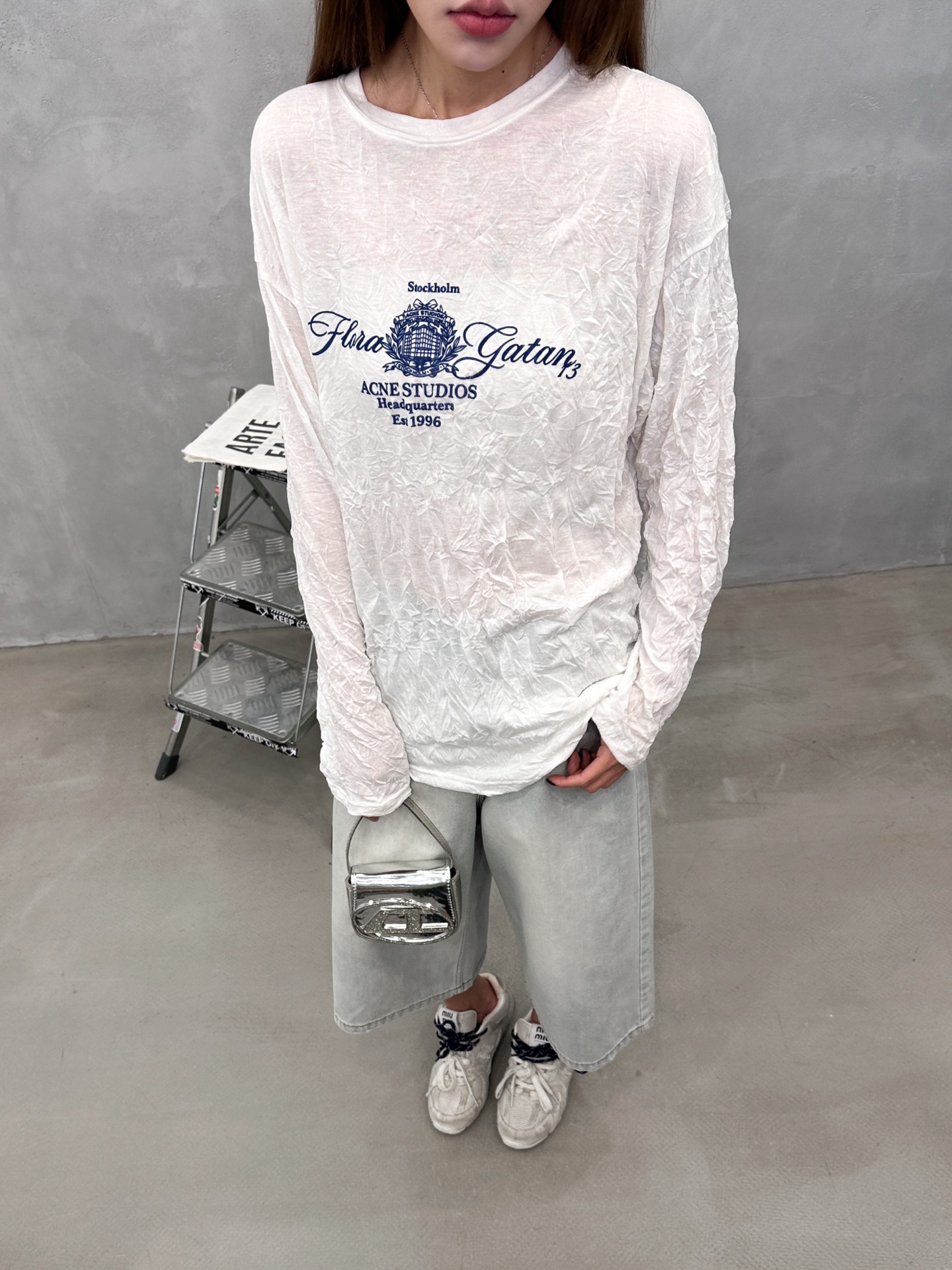 Acne ｜ 新款长袖t，成衣洗水压褶加植绒印花工艺，莱赛尔混纺面料，时尚休闲，尺码sml
