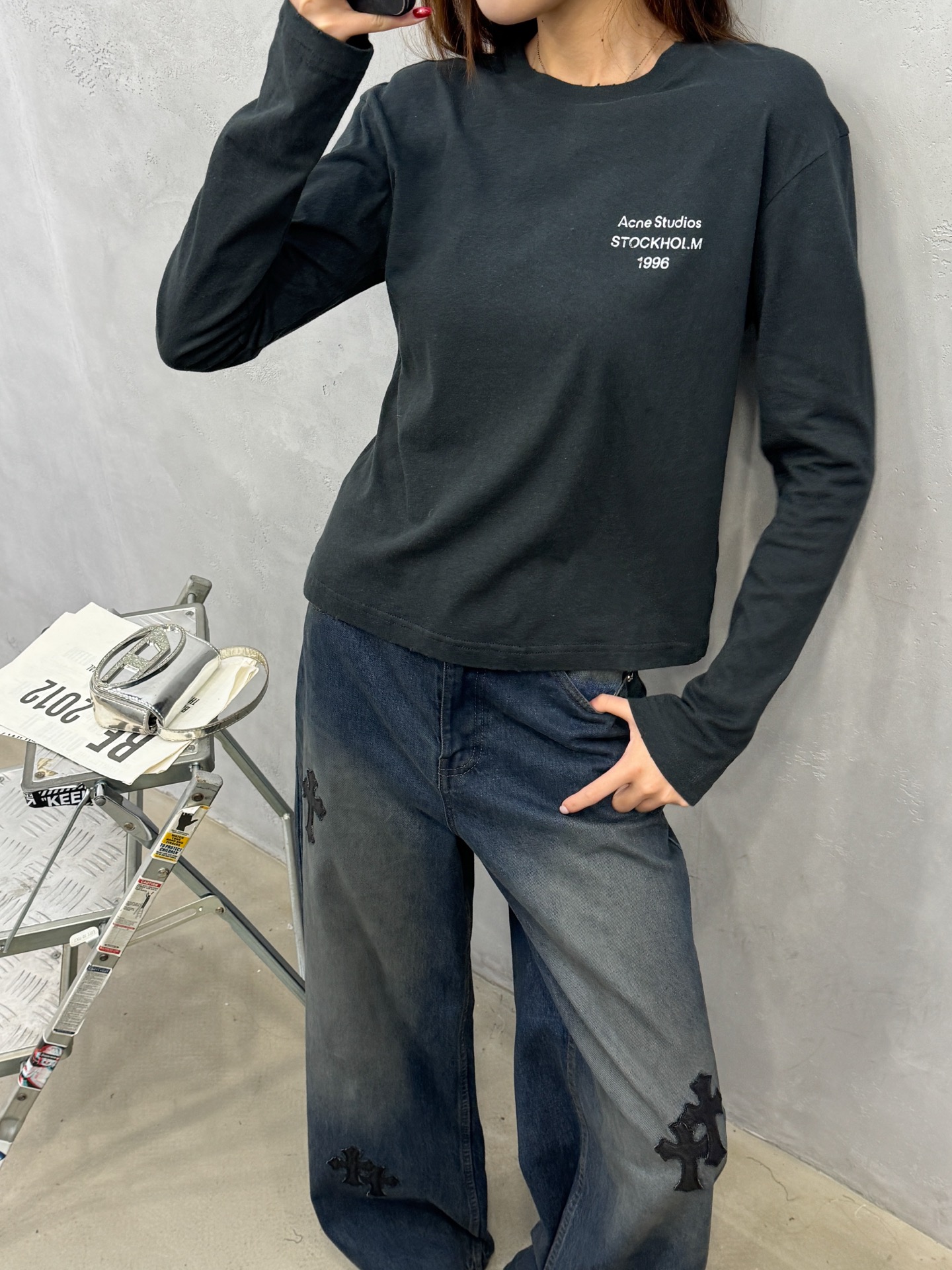 Acne ｜ 新款长袖打底，成衣洗水喷色印花工艺，日本进口亚麻棉面料，休闲时尚，尺码sml