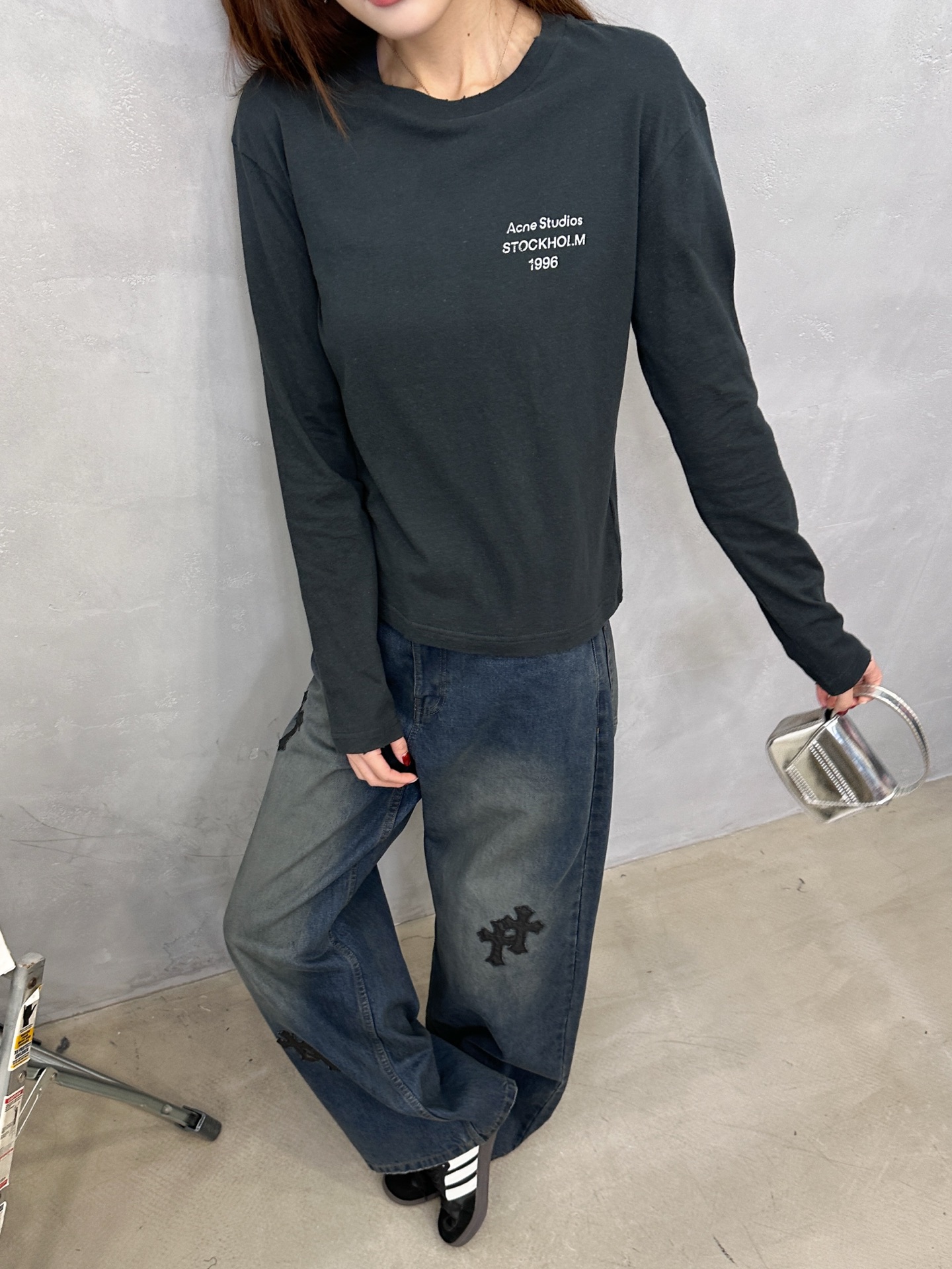 Acne ｜ 新款长袖打底，成衣洗水喷色印花工艺，日本进口亚麻棉面料，休闲时尚，尺码sml