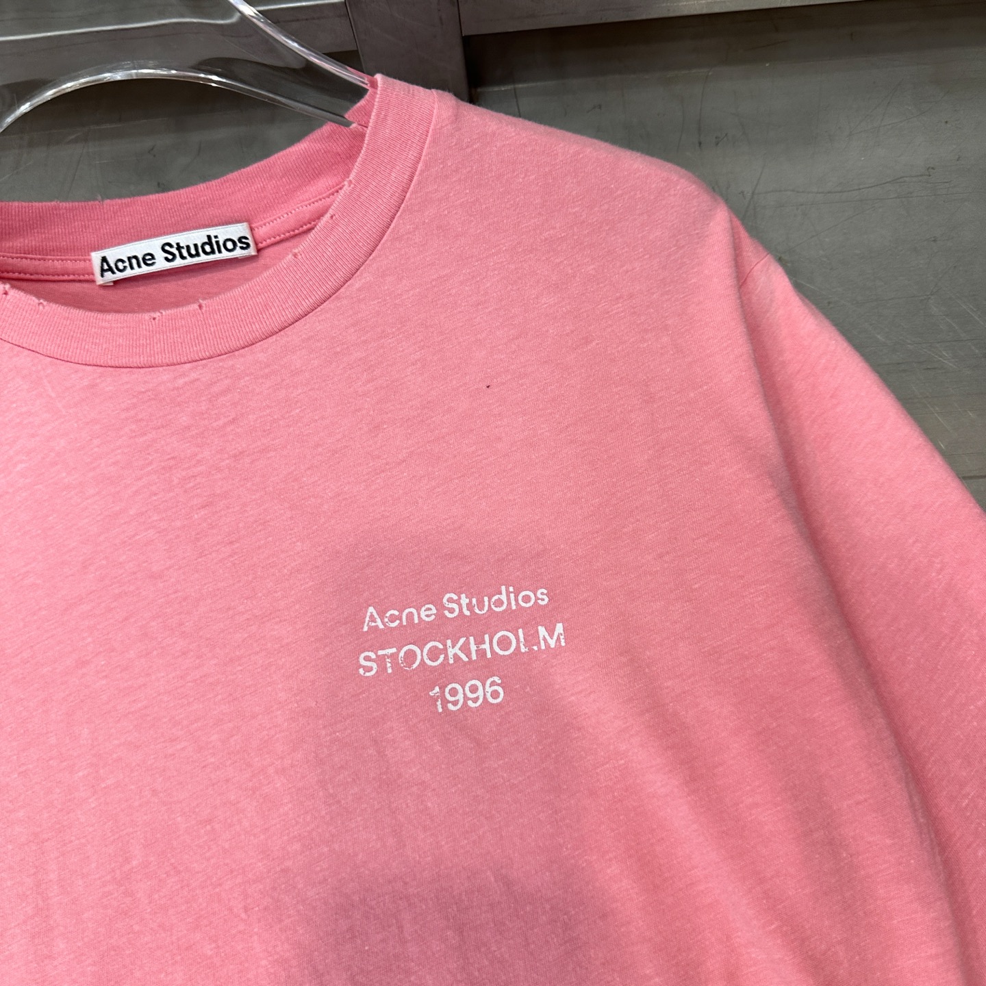Acne ｜ 新款长袖打底，成衣洗水喷色印花工艺，日本进口亚麻棉面料，休闲时尚，尺码sml
