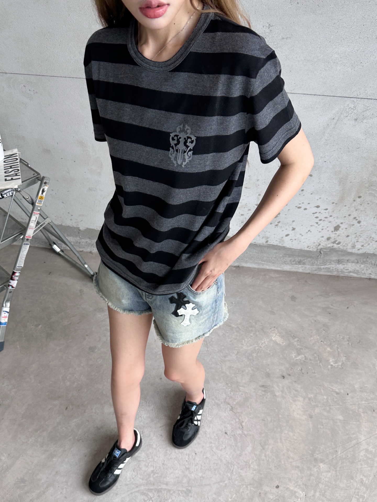 克罗心 ｜ 新款短袖t，多处闪粉印花工艺，羊毛混纺色织条纹面料，休闲时尚，尺码sml