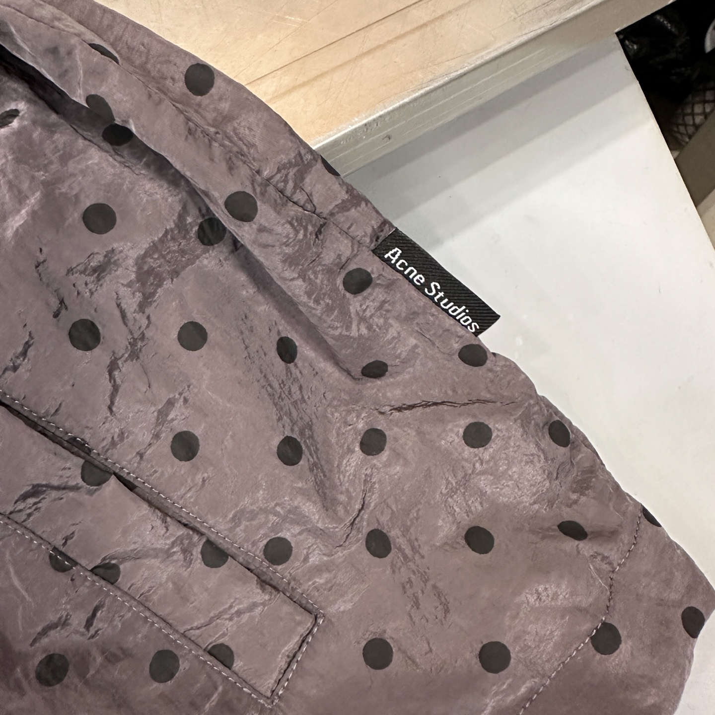 Acne ｜ 新款风衣外套，品牌经典印花工艺，定织波点尼龙面料，休闲时尚，尺码sml