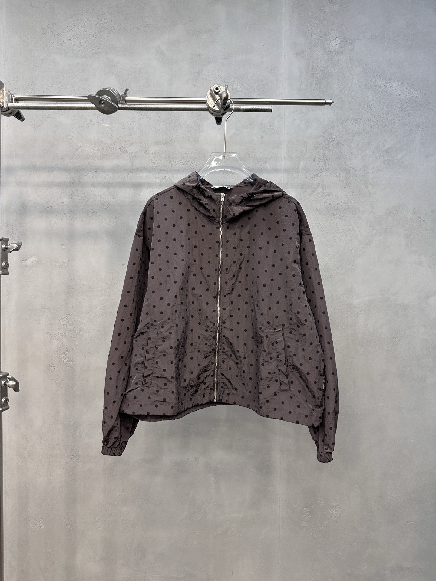 Acne ｜ 新款风衣外套，品牌经典印花工艺，定织波点尼龙面料，休闲时尚，尺码sml