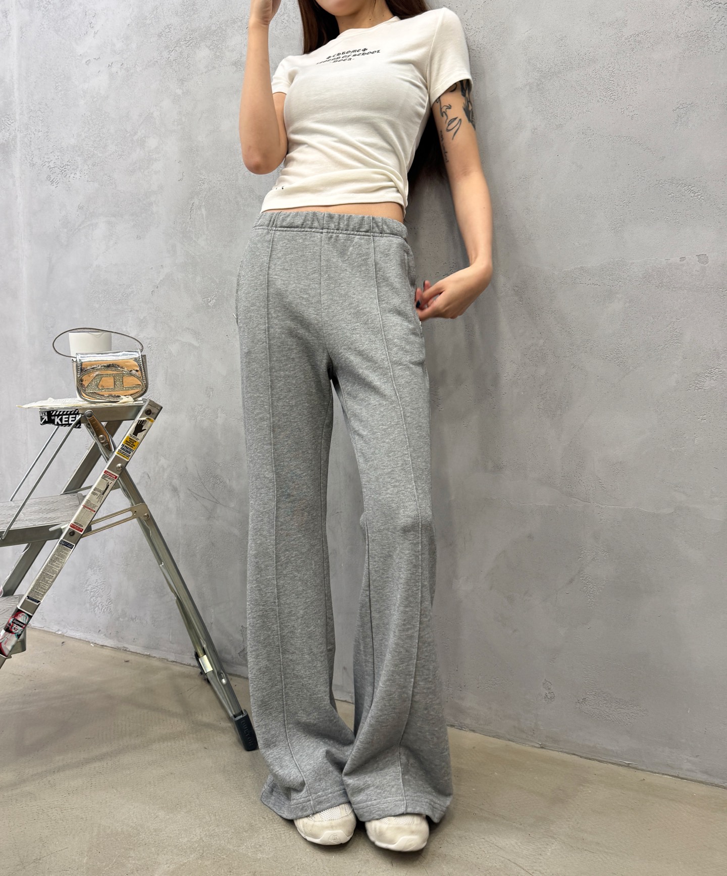 Acne ｜ 新款休闲卫裤，品牌经典刺绣标，成衣洗水工艺，微喇结构款式设计，时尚休闲，尺码sml