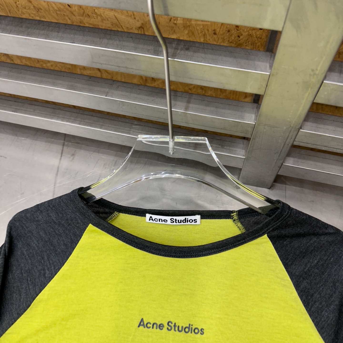 Ac** ｜ 新款长袖打底，成衣洗水固色工艺，品牌经典厚版印花标，莱赛尔天丝混纺面料，撞色插肩袖款式，尺码sml