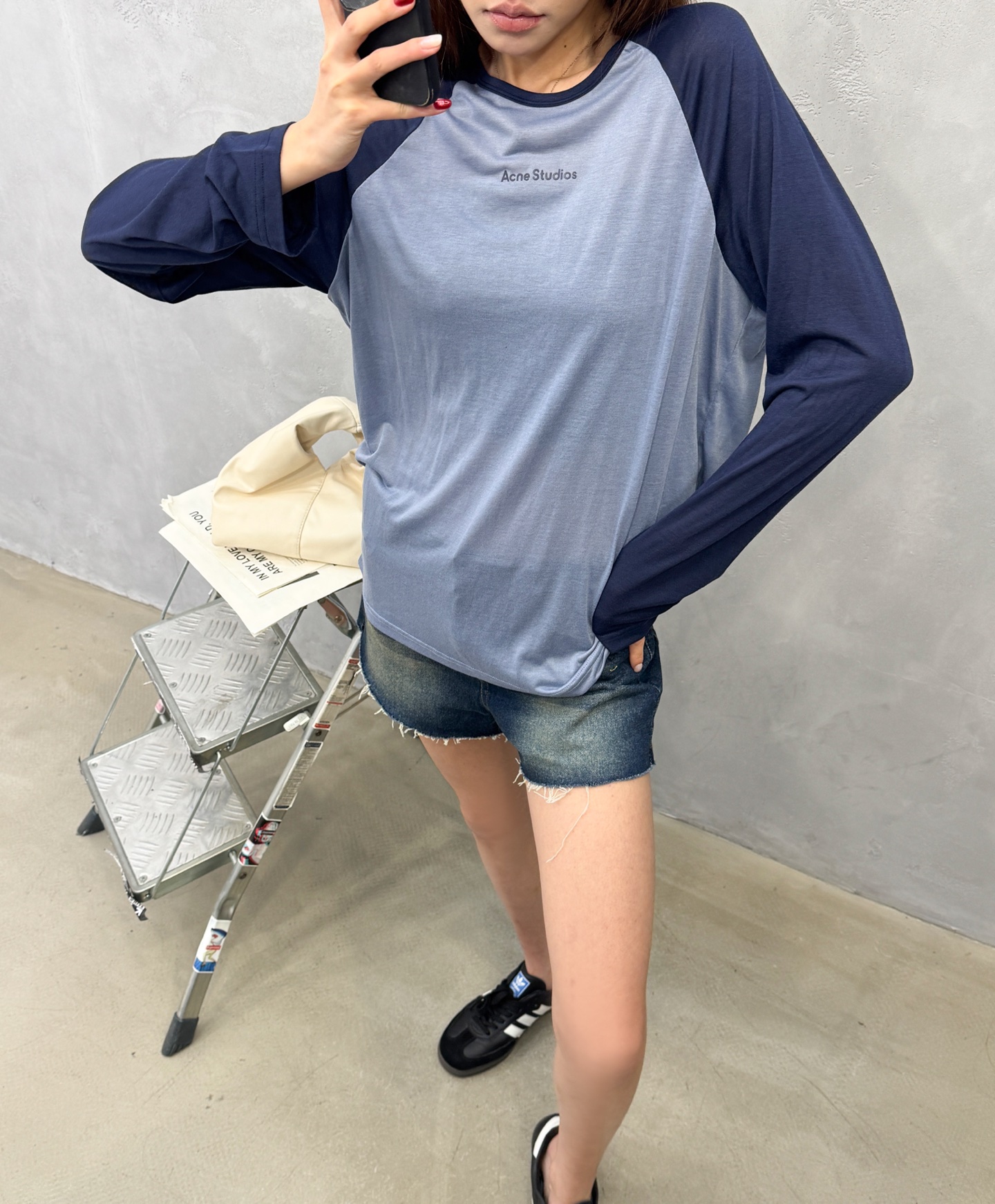 Acne ｜ 新款长袖打底，成衣洗水固色工艺，品牌经典厚版印花标，莱赛尔天丝混纺面料，撞色插肩袖款式，尺码sml