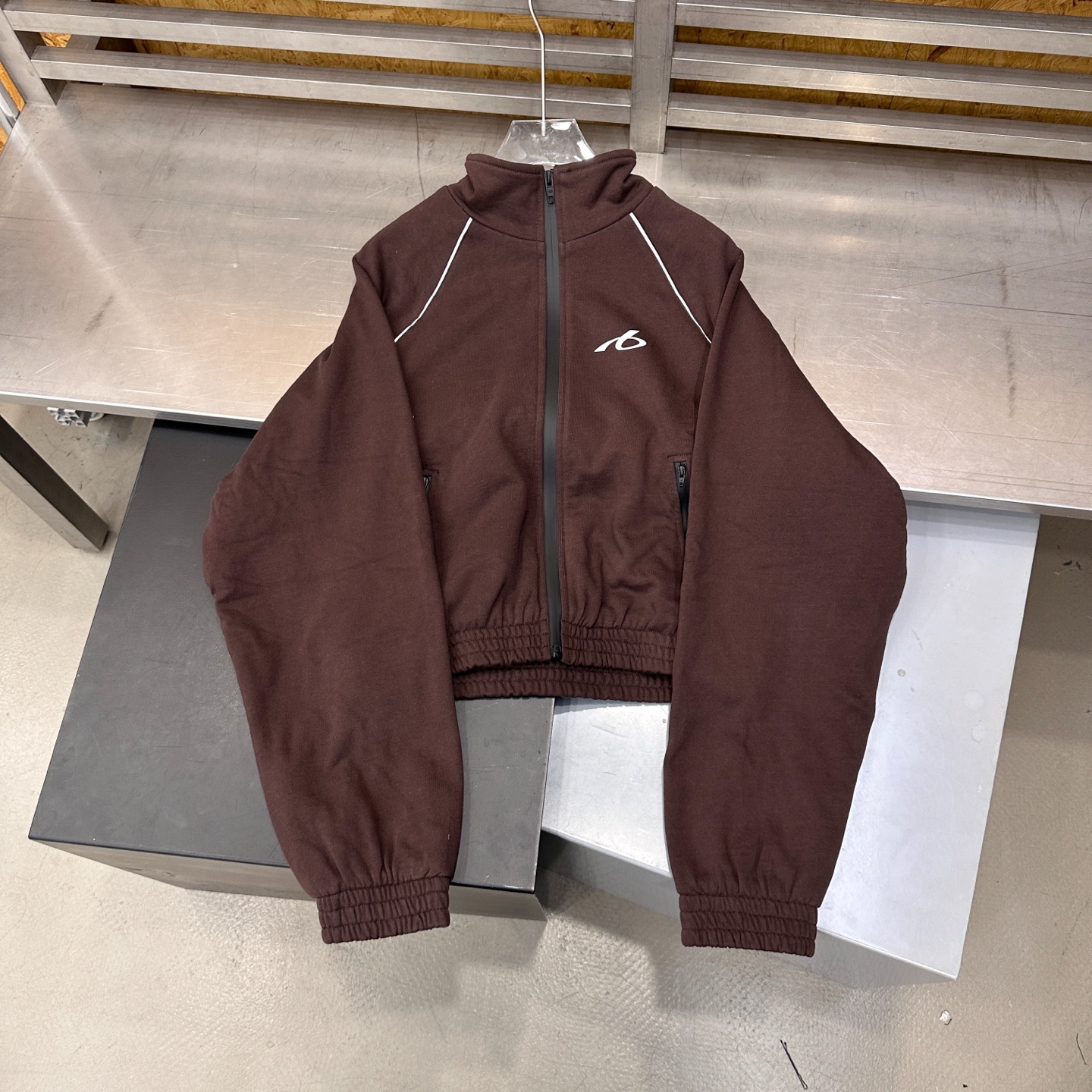 巴黎 ｜ 新款卫衣开衫，品牌经典印花标，微涂层全棉面料，机边绳加防水拉链设计，运动休闲，尺码sml