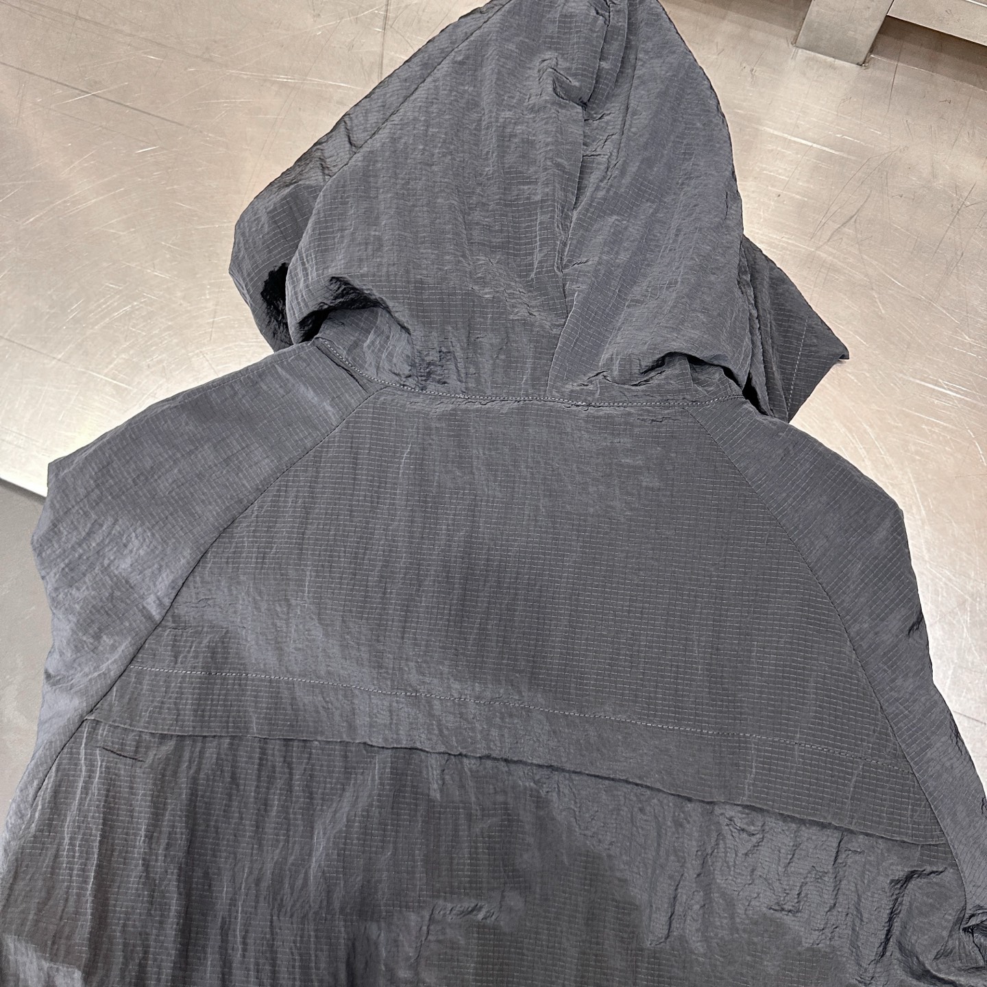 Acne ｜ 新款休闲上衣，品牌经典厚版印花标，拼接结构款式设计，休闲时尚，尺码sml
