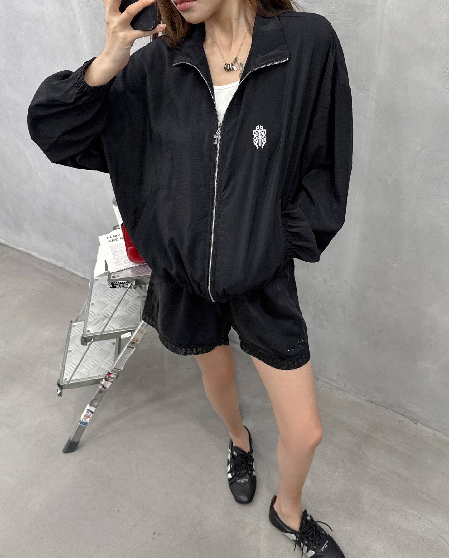 克罗心 ｜ 新款休闲上衣，品牌经典刺绣标，进口真丝莫代尔面料，舒适高级，尺码sml