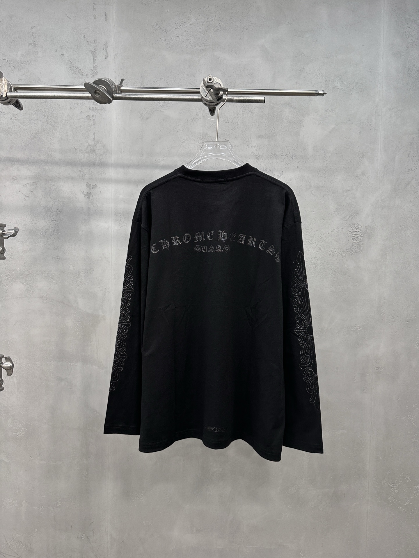 克罗心 ｜ 新款长袖t，成衣洗水加全身6处闪粉印花工艺，时尚休闲，尺码sml