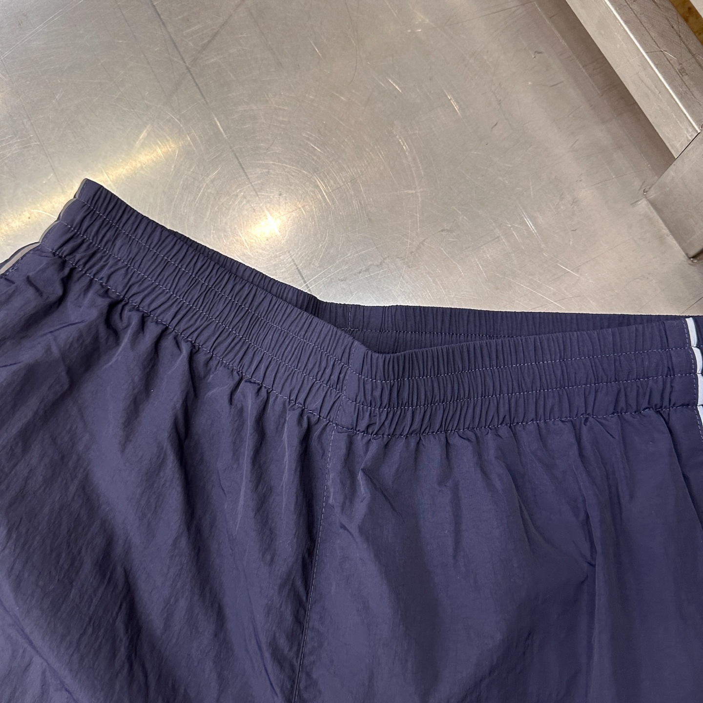 巴黎 ｜ 新款休闲裤，品牌最新反光印花标，机边绳款式设计，时尚休闲，男女同款，尺码sml