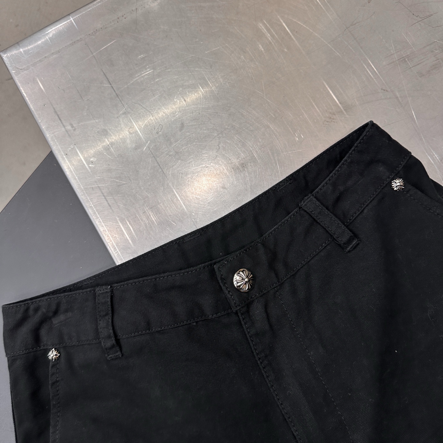 克罗心 ｜ 新款休闲工装裤，品牌经典五金配饰，成衣洗水工艺，时尚休闲，尺码sml