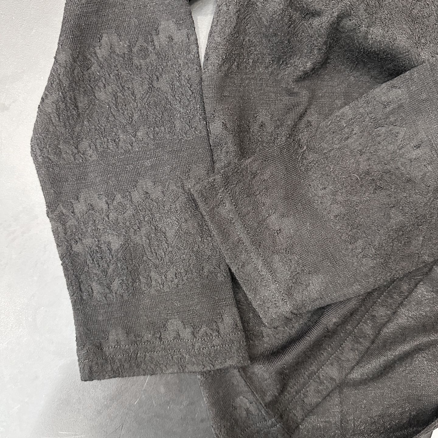 Acne ｜ 新款长袖罩衫，品牌经典字母烫钻，羊毛提花面料，休闲时尚，尺码sml