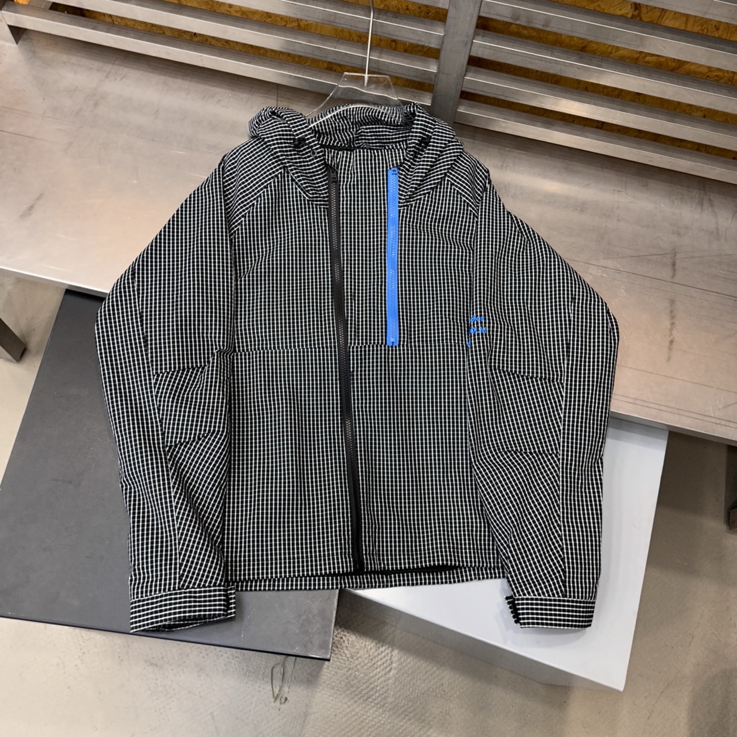Acne ｜ 新款风衣外套，品牌经典刺绣标，双层款式结构设计，色织格纹面料，时尚休闲，尺码sml