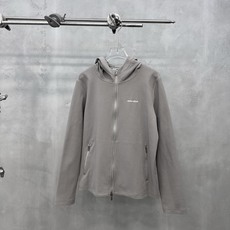 Miu | 新款连帽开衫,品牌经典刺绣标,华夫格保暖面料,时尚休闲,尺码sml Miu | 新款连帽开衫,品牌经典刺绣标,华夫格保暖面料,时尚休闲,尺码sml