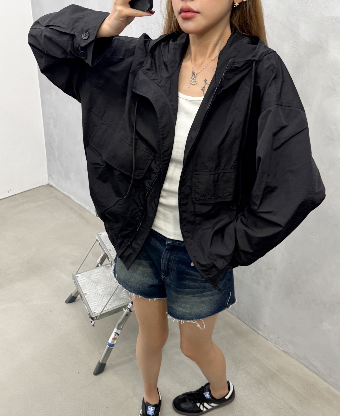 Acne ｜ 新款休闲上衣，经典跟色刺绣标，进口高密尼龙面料，休闲时尚版型，男女同款，尺码sml