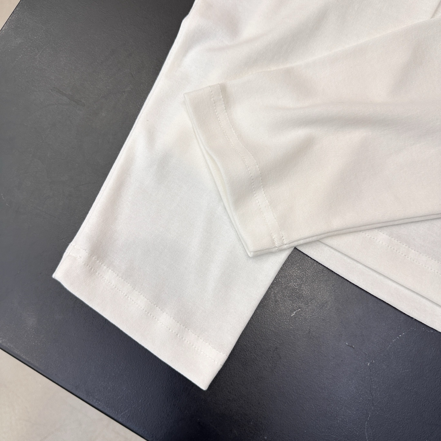 P家 ｜ 新款长袖打底，品牌经典刺绣标，进口强粘棉面料，休闲时尚，尺码sml