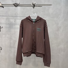 miu | 新款卫衣开衫,品牌经典贴布绣花标,特殊条纹色织正反双色面料,时尚休闲,尺码sml miu | 新款卫衣开衫,品牌经典贴布绣花标,特殊条纹色织正反双色面料,时尚休闲,尺码sml