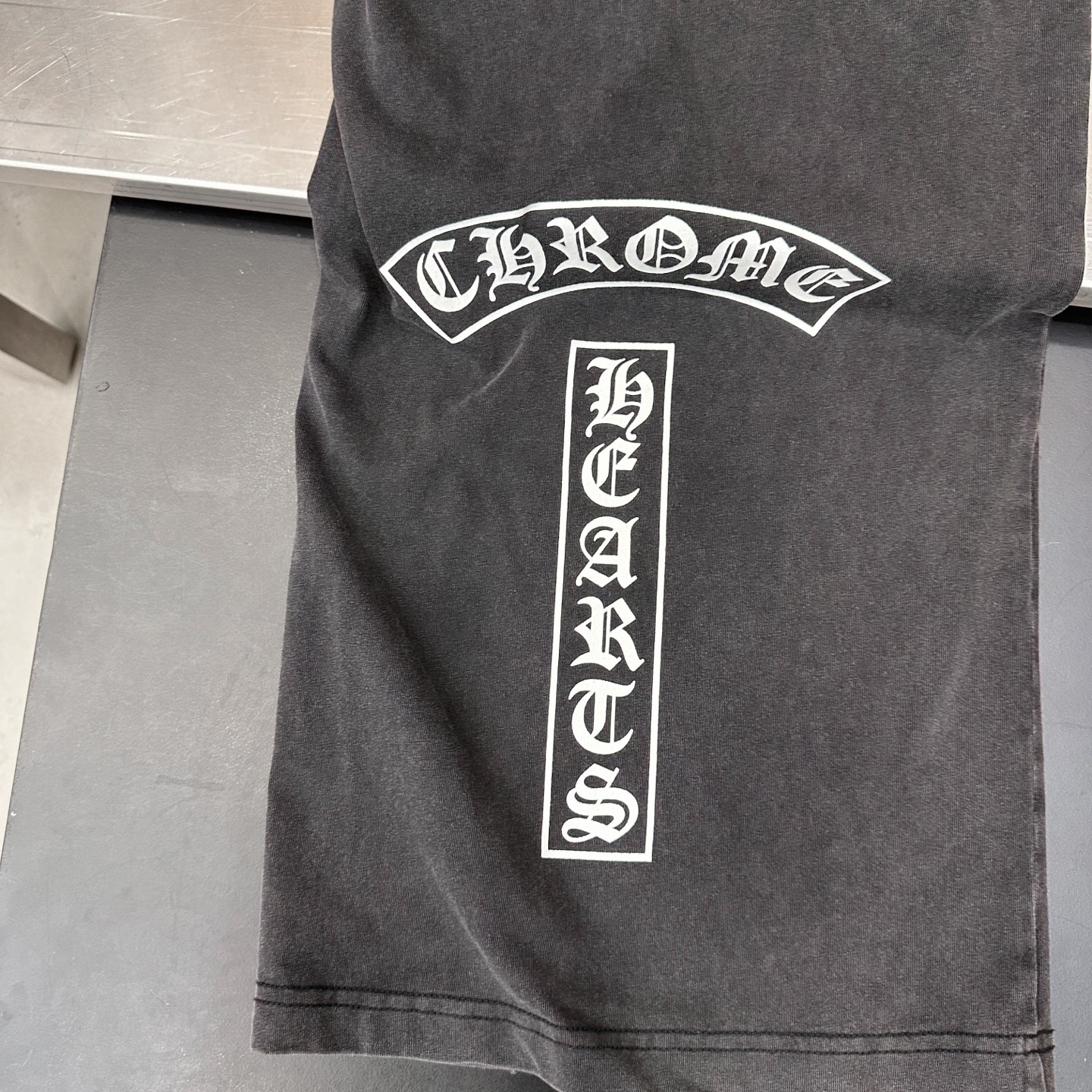 克罗心 ｜ 新款休闲卫裤，成衣洗水炒色加三处印花工艺，休闲时尚，尺码sml