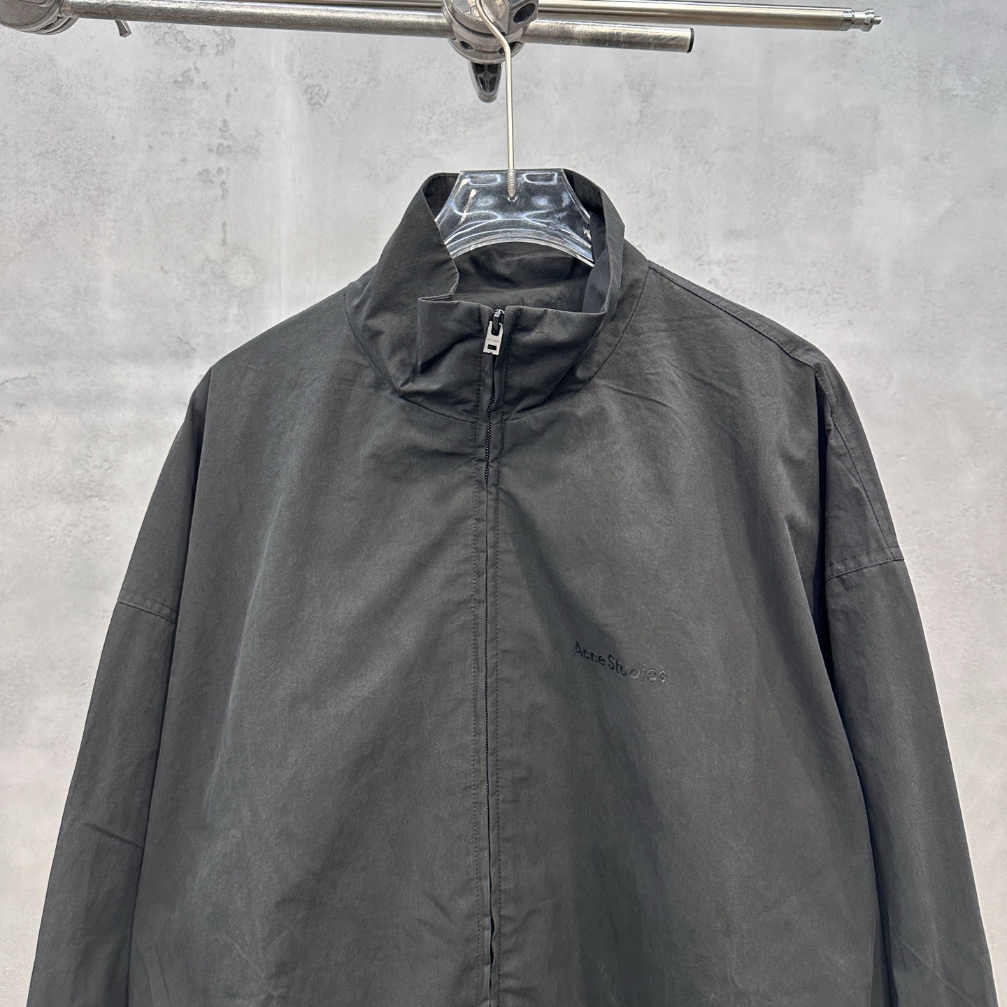 Acne ｜ 新款风衣外套，成衣洗水加软工艺，前后立体胶印花工艺，双层款式结构，时尚休闲，尺码sml