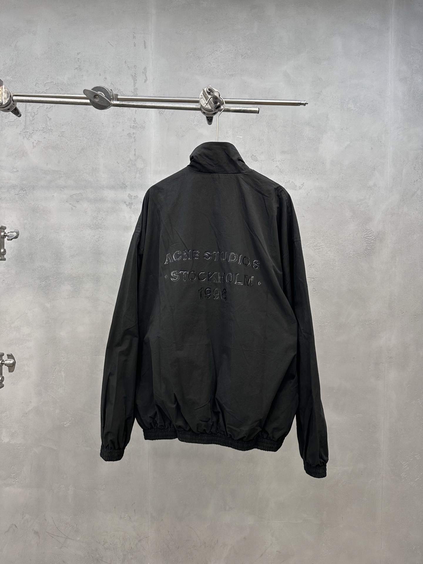 Acne ｜ 新款风衣外套，成衣洗水加软工艺，前后立体胶印花工艺，双层款式结构，时尚休闲，尺码sml