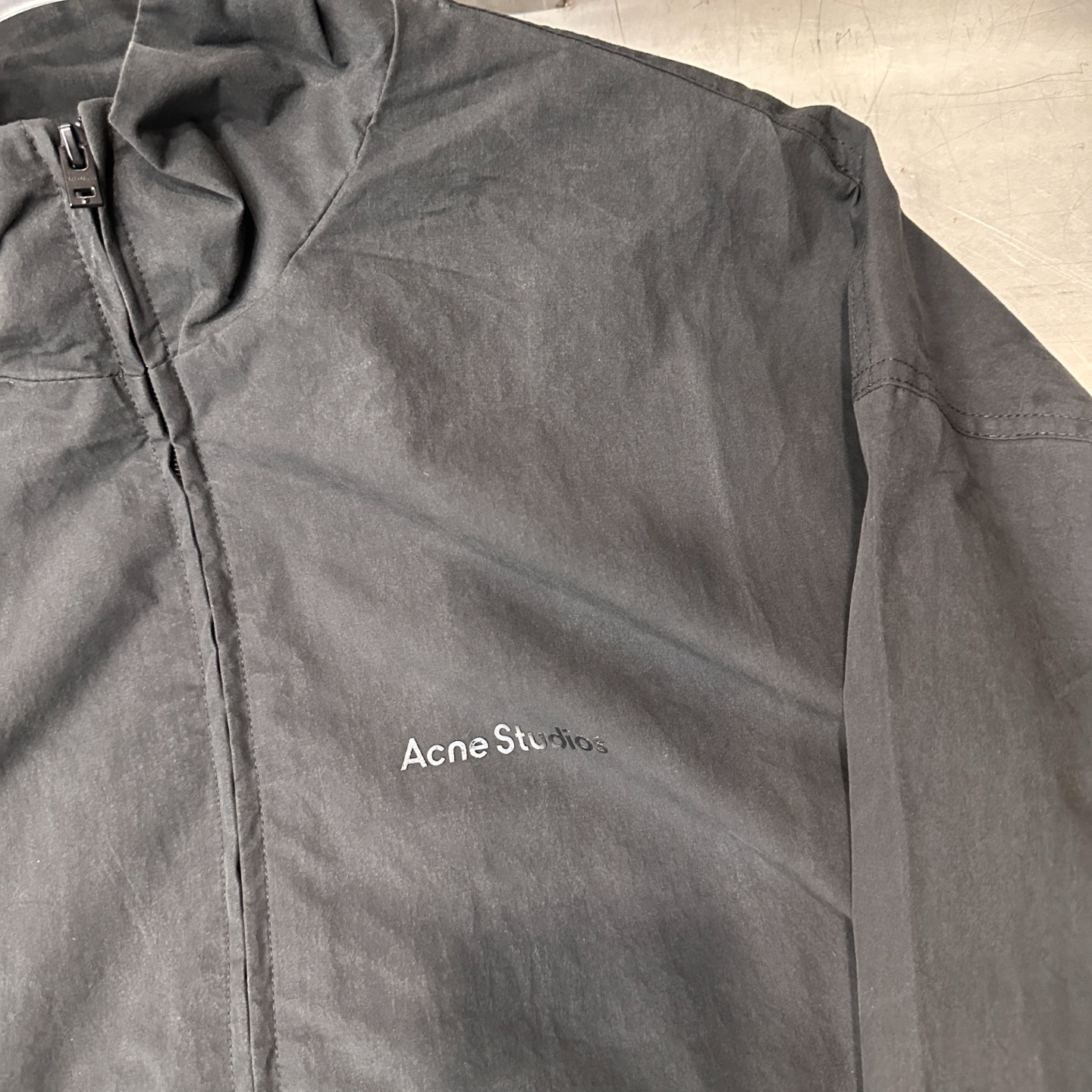 Acne ｜ 新款风衣外套，成衣洗水加软工艺，前后立体胶印花工艺，双层款式结构，时尚休闲，尺码sml
