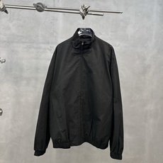 Acne | 新款风衣外套,成衣洗水加软工艺,前后立体胶印花工艺,双层款式结构,时尚休闲,尺码sml Acne | 新款风衣外套,成衣洗水加软工艺,前后立体胶印花工艺,双层款式结构,时尚休闲,尺码sml