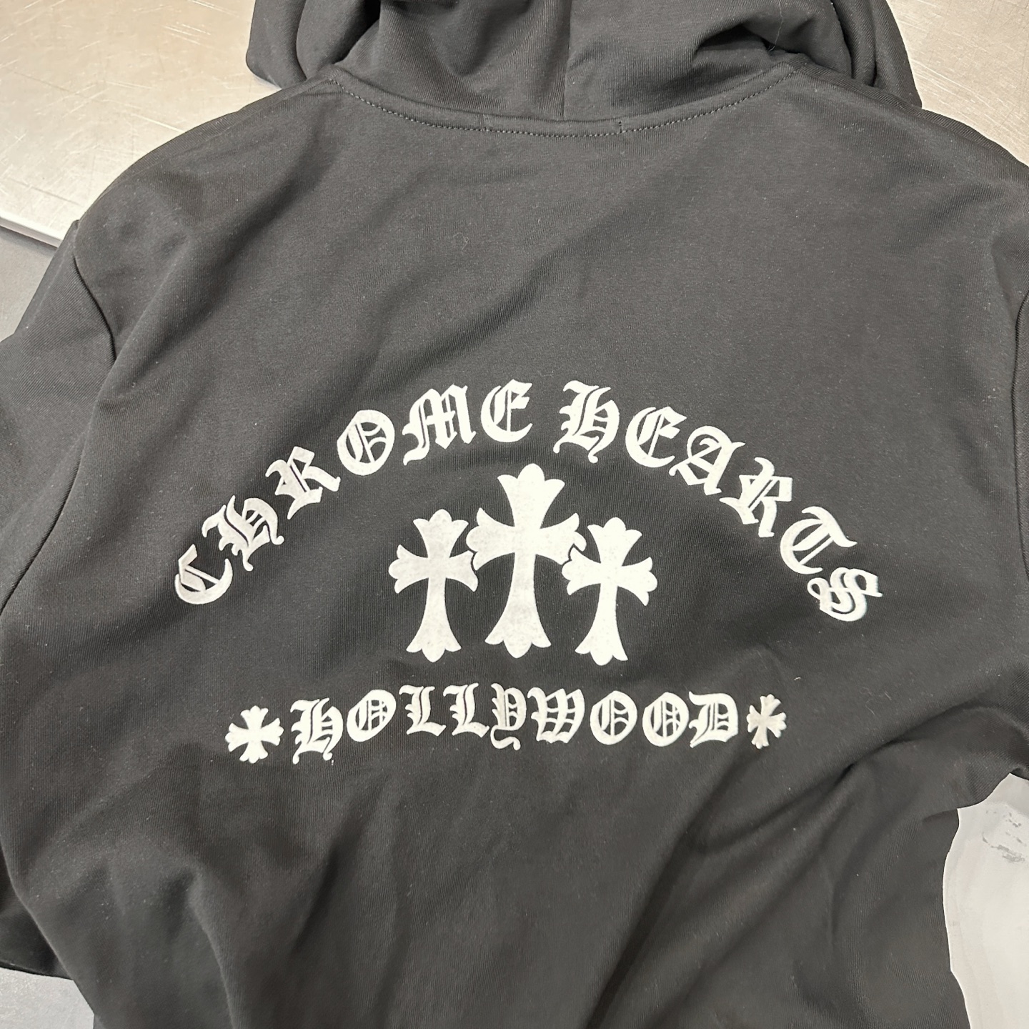 克罗心 ｜ 新款卫衣开衫，前后品牌经典植绒印花工艺，时尚休闲，尺码sml