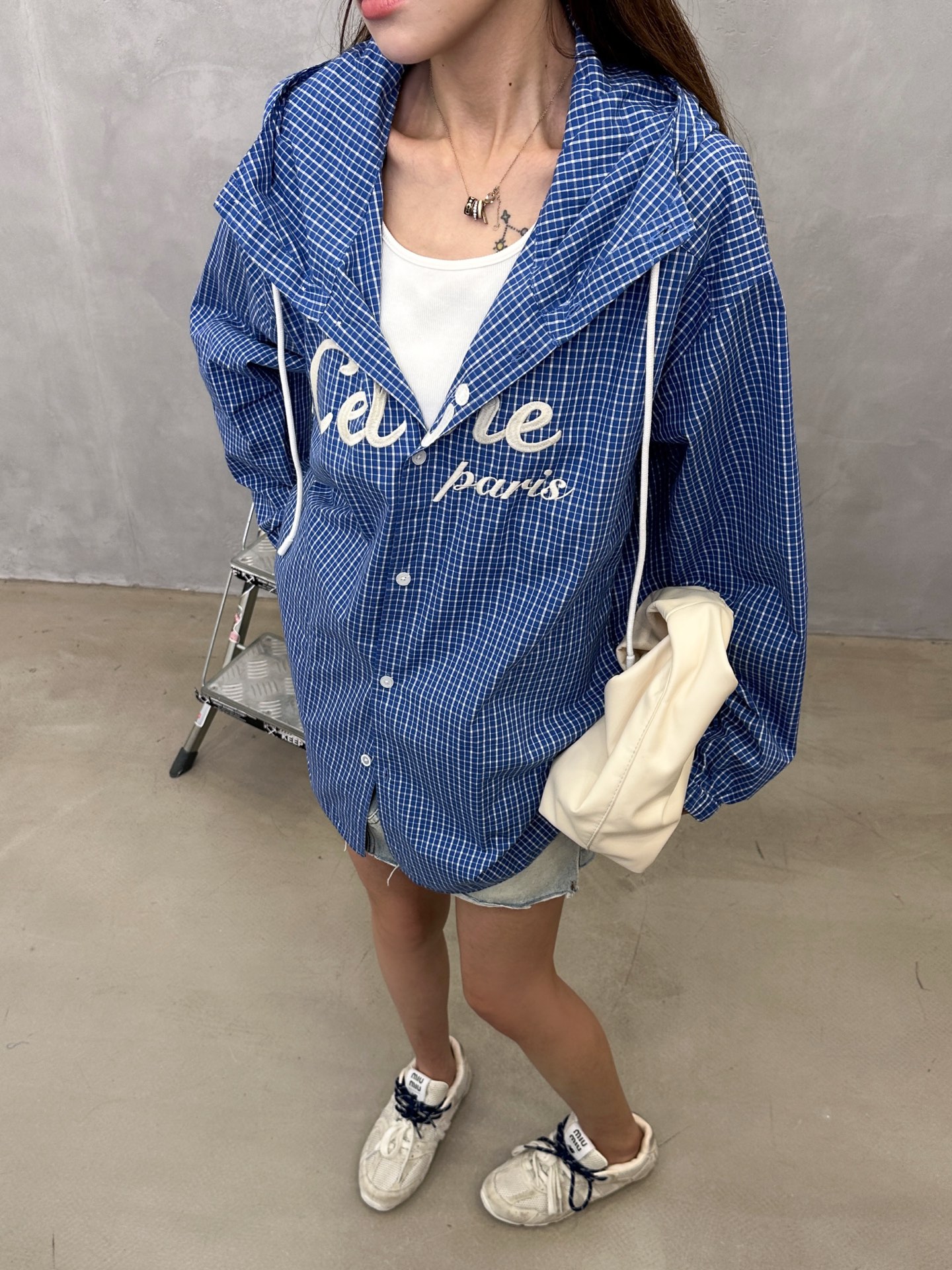 赛琳 ｜ 新款休闲外套，品牌经典字母左右对位刺绣工艺，全棉色织格纹面料，时尚休闲，尺码sml