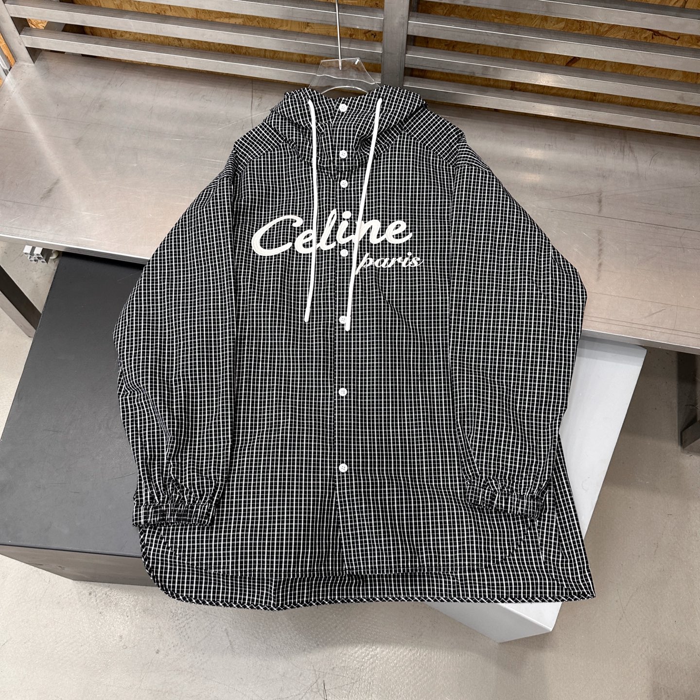 赛琳 ｜ 新款休闲外套，品牌经典字母左右对位刺绣工艺，全棉色织格纹面料，时尚休闲，尺码sml