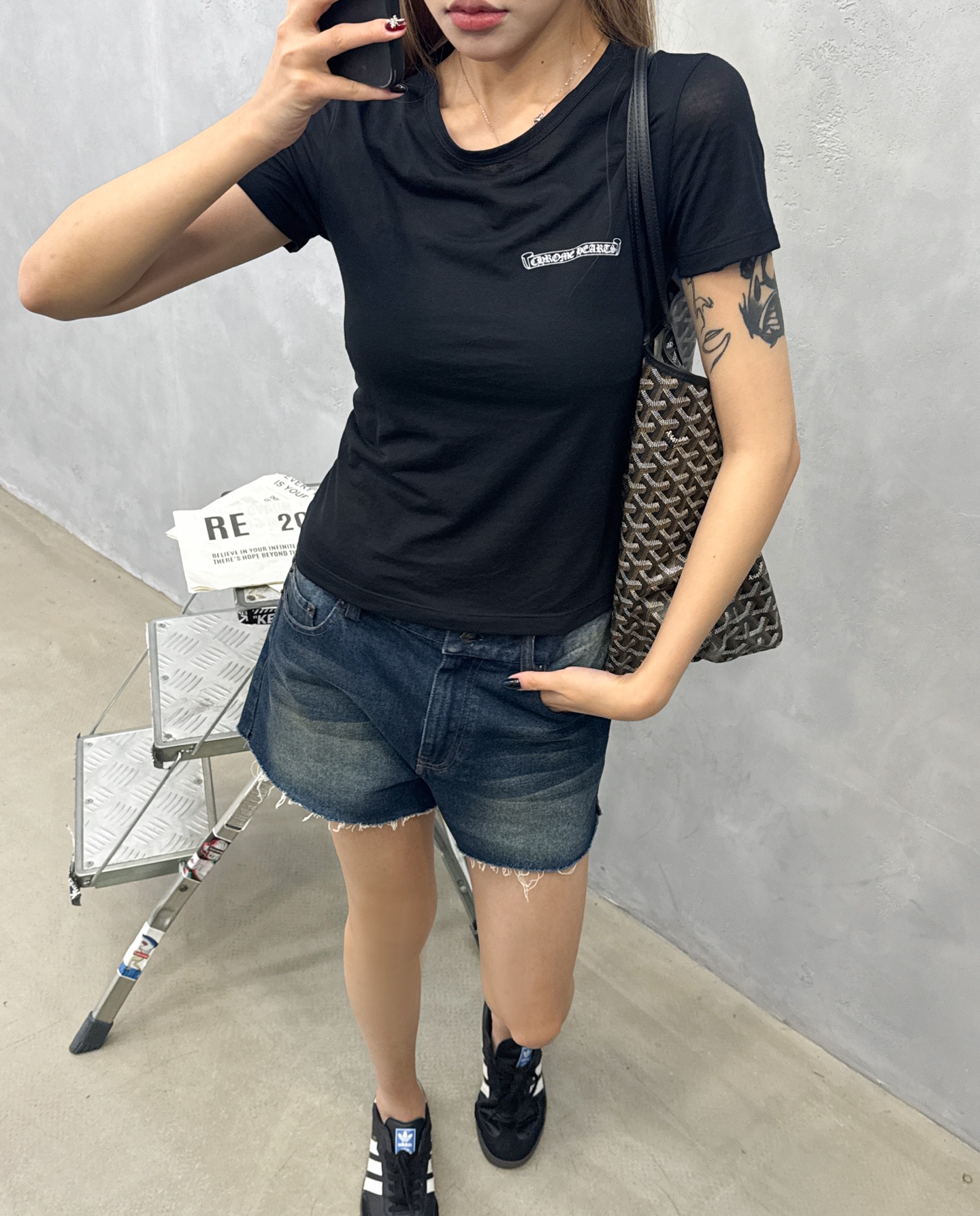 克罗心 ｜ 新款短袖t，前后印花工艺，休闲时尚，尺码sml