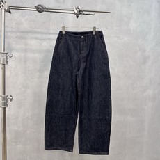 P家 | 新款牛仔裤,成衣洗水固色工艺,经典原色牛仔色,时尚休闲,尺码sml P家 | 新款牛仔裤,成衣洗水固色工艺,经典原色牛仔色,时尚休闲,尺码sml