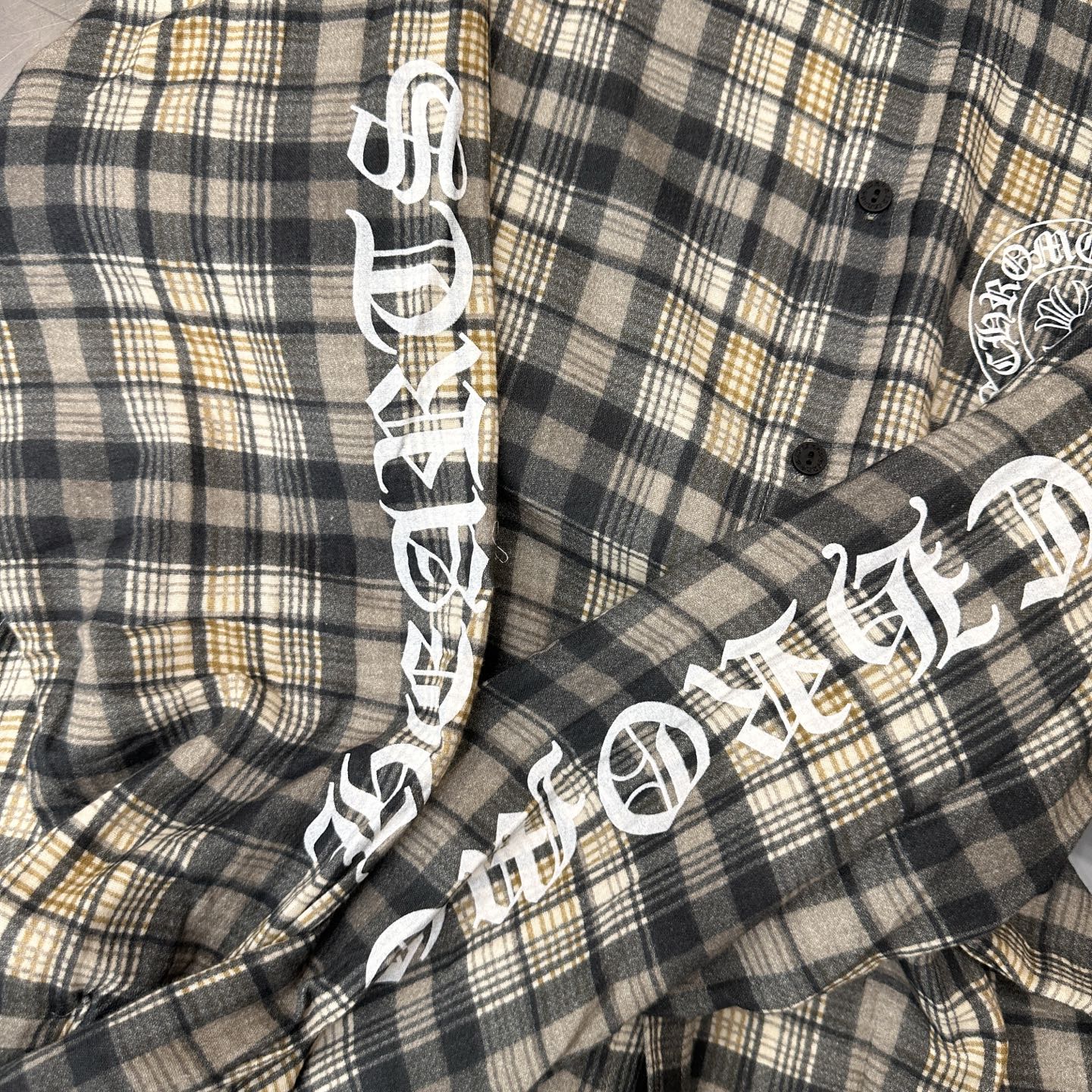 克罗心 ｜ 新款休闲衬衣，成衣洗水加多处印花工艺，色织格纹面料，时尚休闲，尺码sml