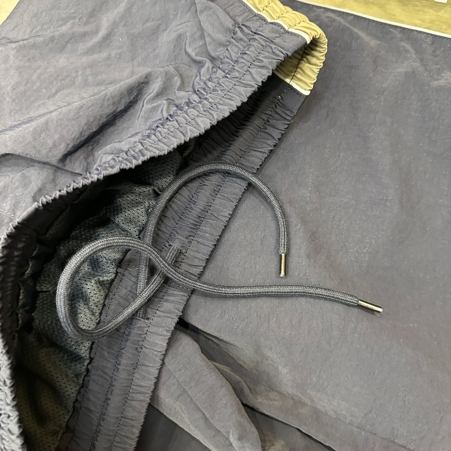 巴黎  ｜  新款运动休闲裤，品牌经典多处反光印花标，成衣洗水固色工艺，时尚休闲，尺码sml