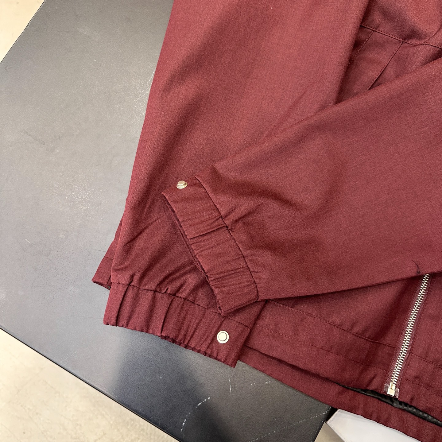 Miu ｜ 新款风衣外套，品牌经典贴布绣花标，进口羊毛人棉混纺面料配搭内里提花人丝里布，时尚休闲，尺码sml