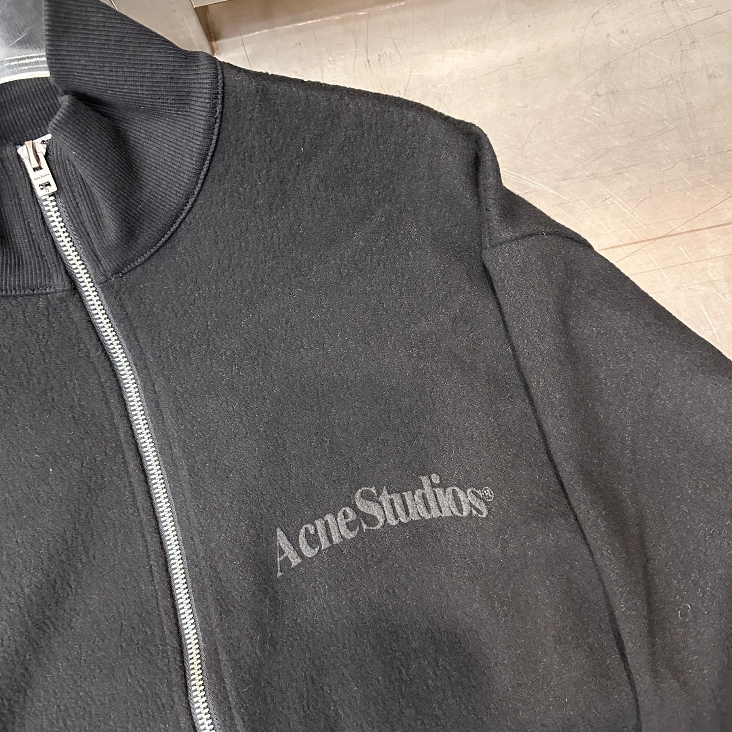 Acne ｜ 新款休闲裤，品牌经典发泡印花标，进口羊毛桑蚕丝混纺面料，时尚休闲，尺码sml